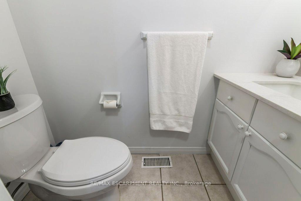 Photo 15 of 15 Trailbrook Lane, Guelph, Grange Road — HOMEH