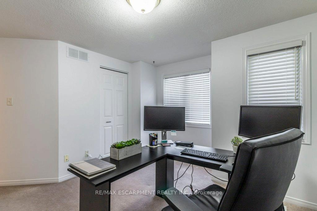 Photo 20 of 15 Trailbrook Lane, Guelph, Grange Road — HOMEH