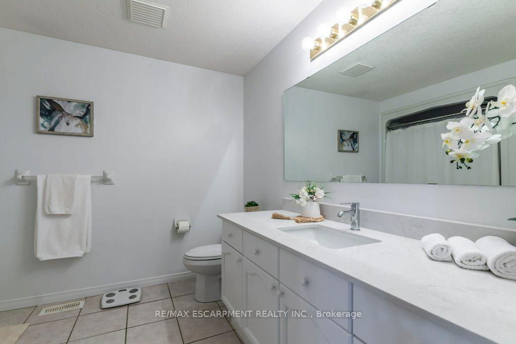Photo 21 of 15 Trailbrook Lane, Guelph, Grange Road — HOMEH