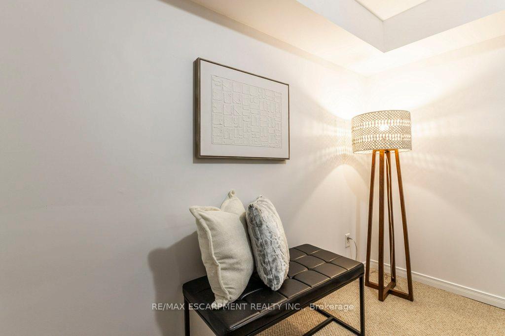 Photo 32 of 15 Trailbrook Lane, Guelph, Grange Road — HOMEH