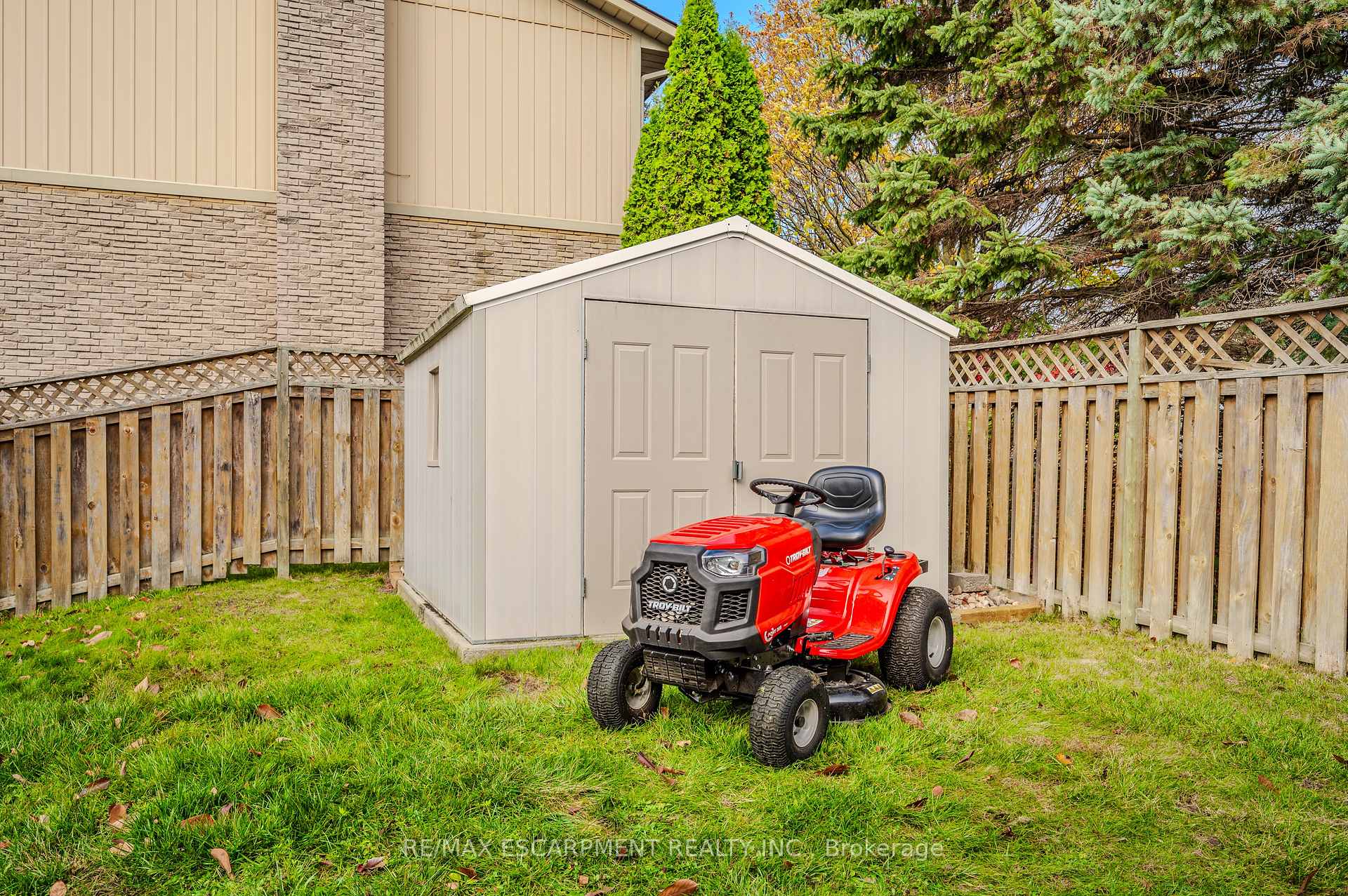 Photo 23 of 2 Jodi Place, Guelph, Willow West/Sugarbush/West Acres — HOMEH