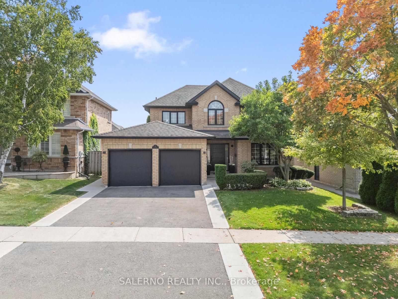 Photo 2 of 87 Lois Drive, Vaughan, Islington Woods — HOMEH