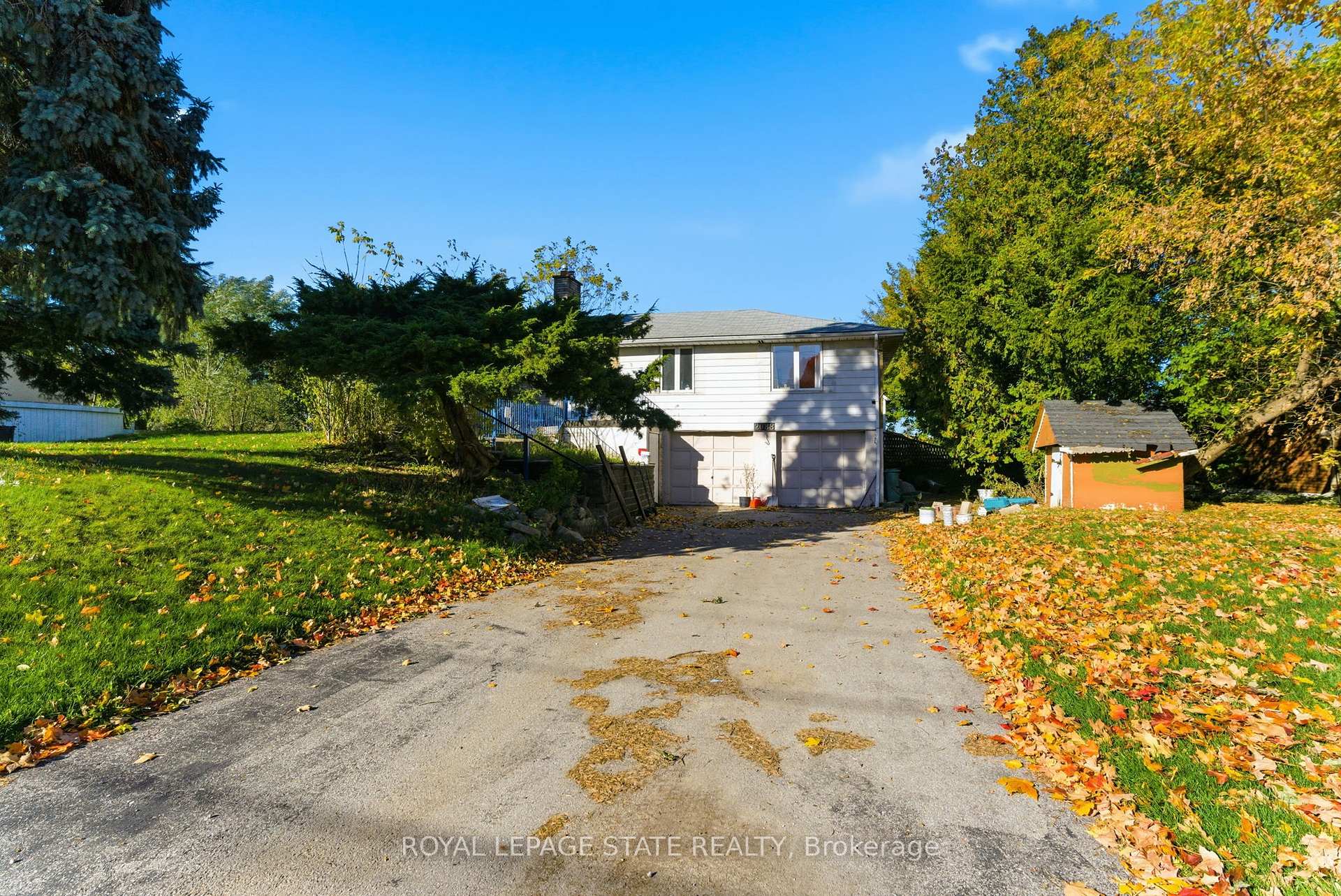 Photo 1 of 2088 Upper James Street, Hamilton, Mount Hope — HOMEH