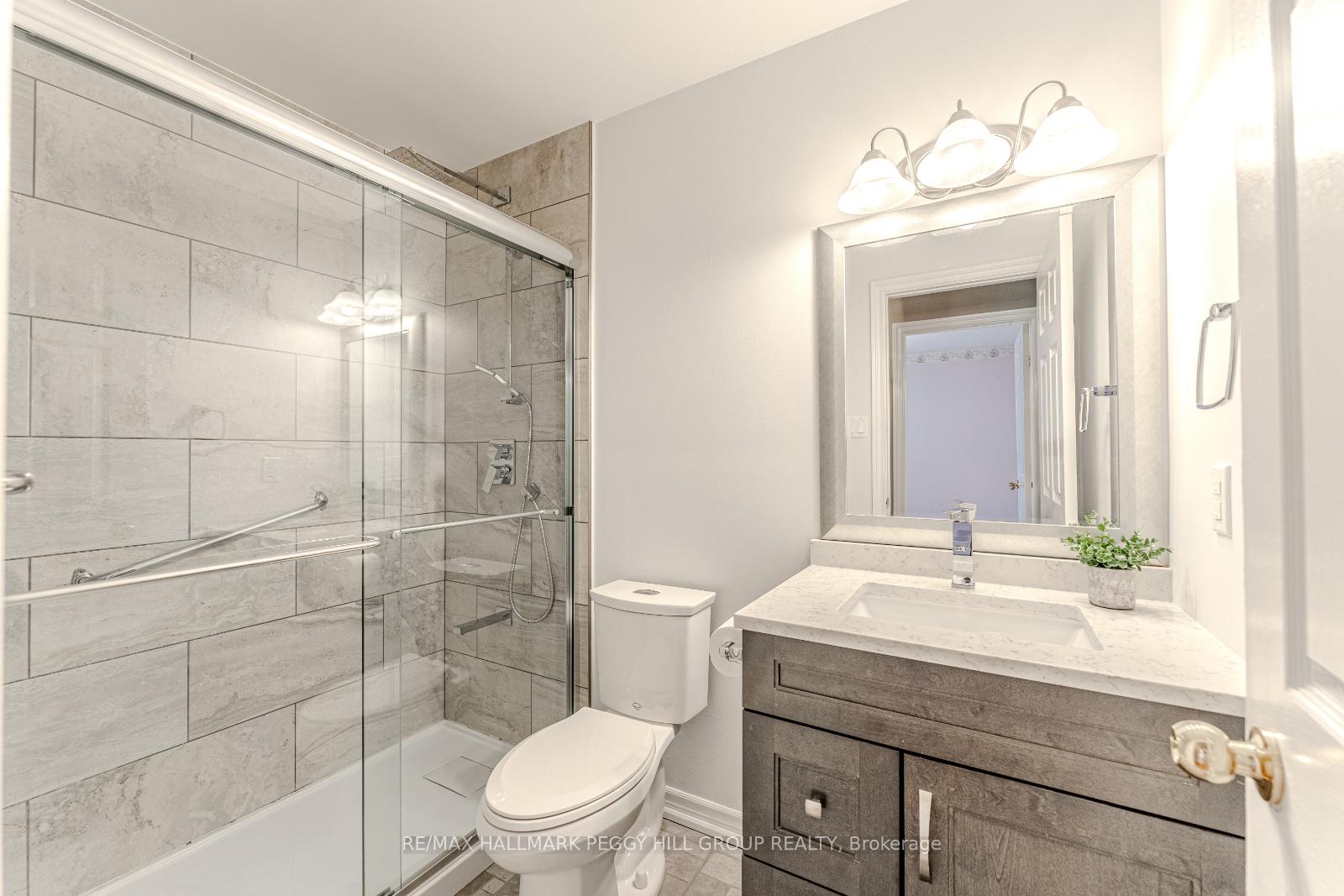 Photo 13 of 24 Layton Crescent, Barrie, Letitia Heights — HOMEH