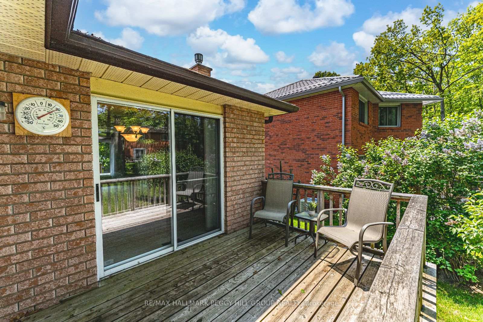 Photo 18 of 24 Layton Crescent, Barrie, Letitia Heights — HOMEH