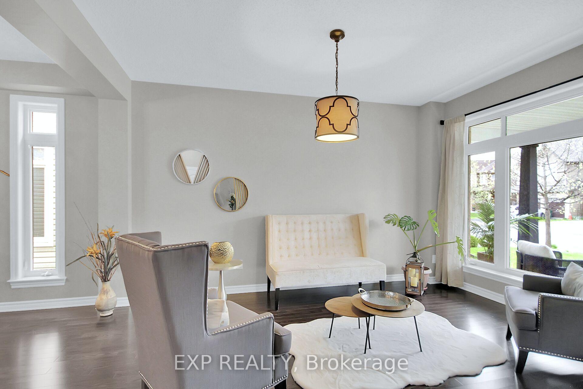 Photo 4 of 132 Gracewood Crescent, Ottawa, Blossom Park/Kemp Park/Findlay Creek — HOMEH