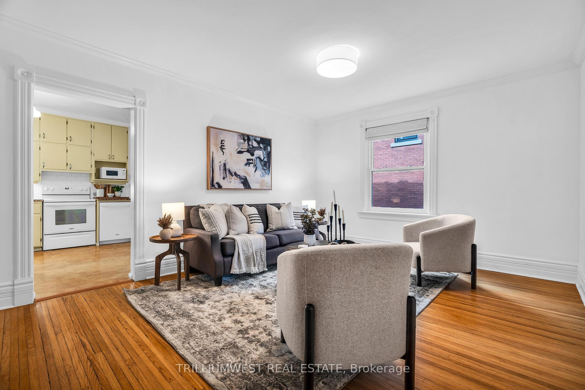 Photo 9 of 33 Merion Street, Guelph, Junction/Onward Willow — HOMEH