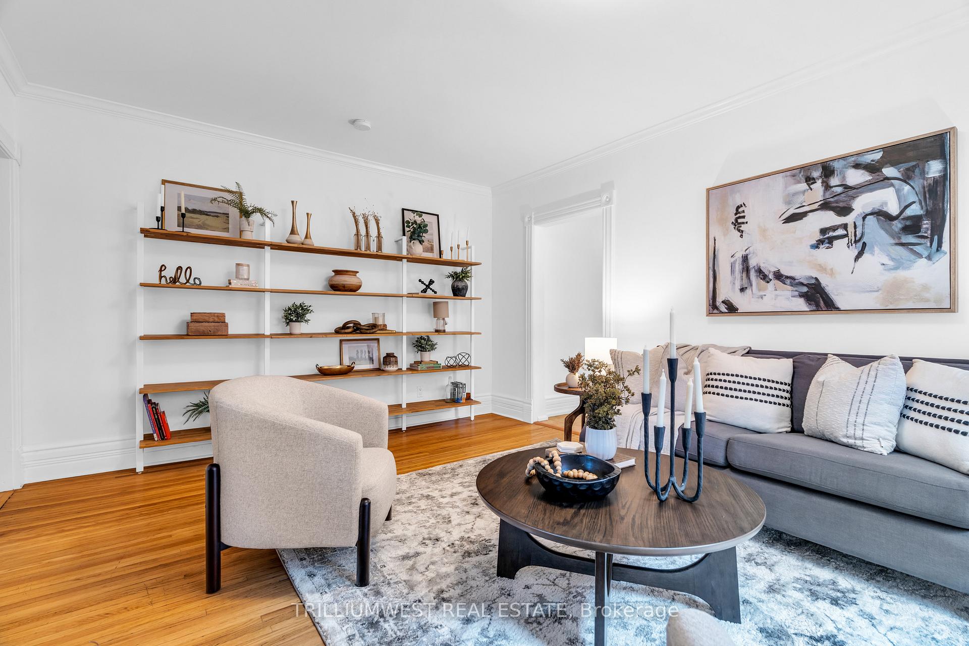 Photo 11 of 33 Merion Street, Guelph, Junction/Onward Willow — HOMEH