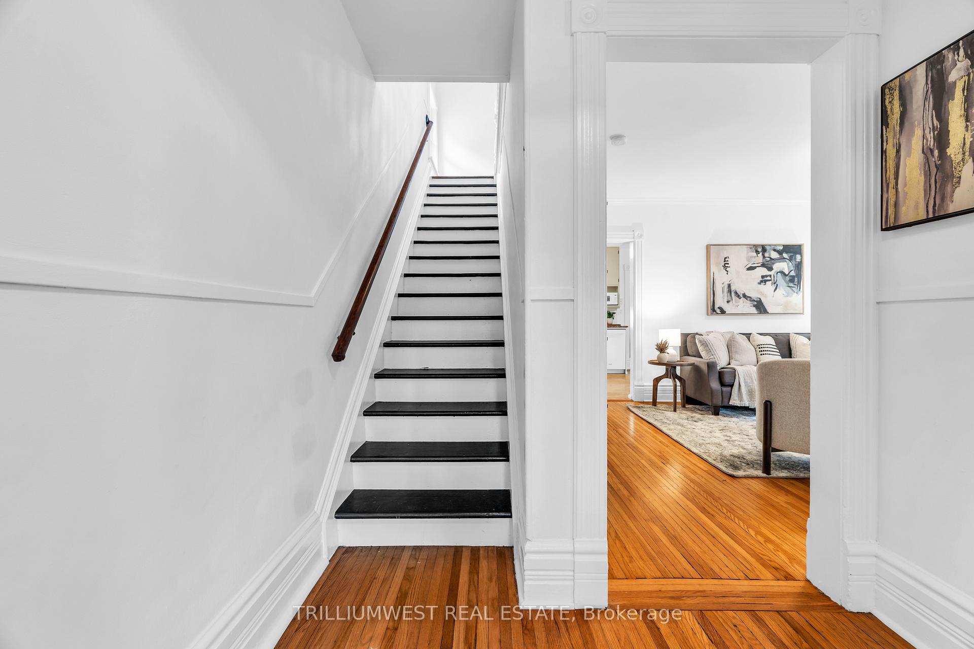 Photo 18 of 33 Merion Street, Guelph, Junction/Onward Willow — HOMEH