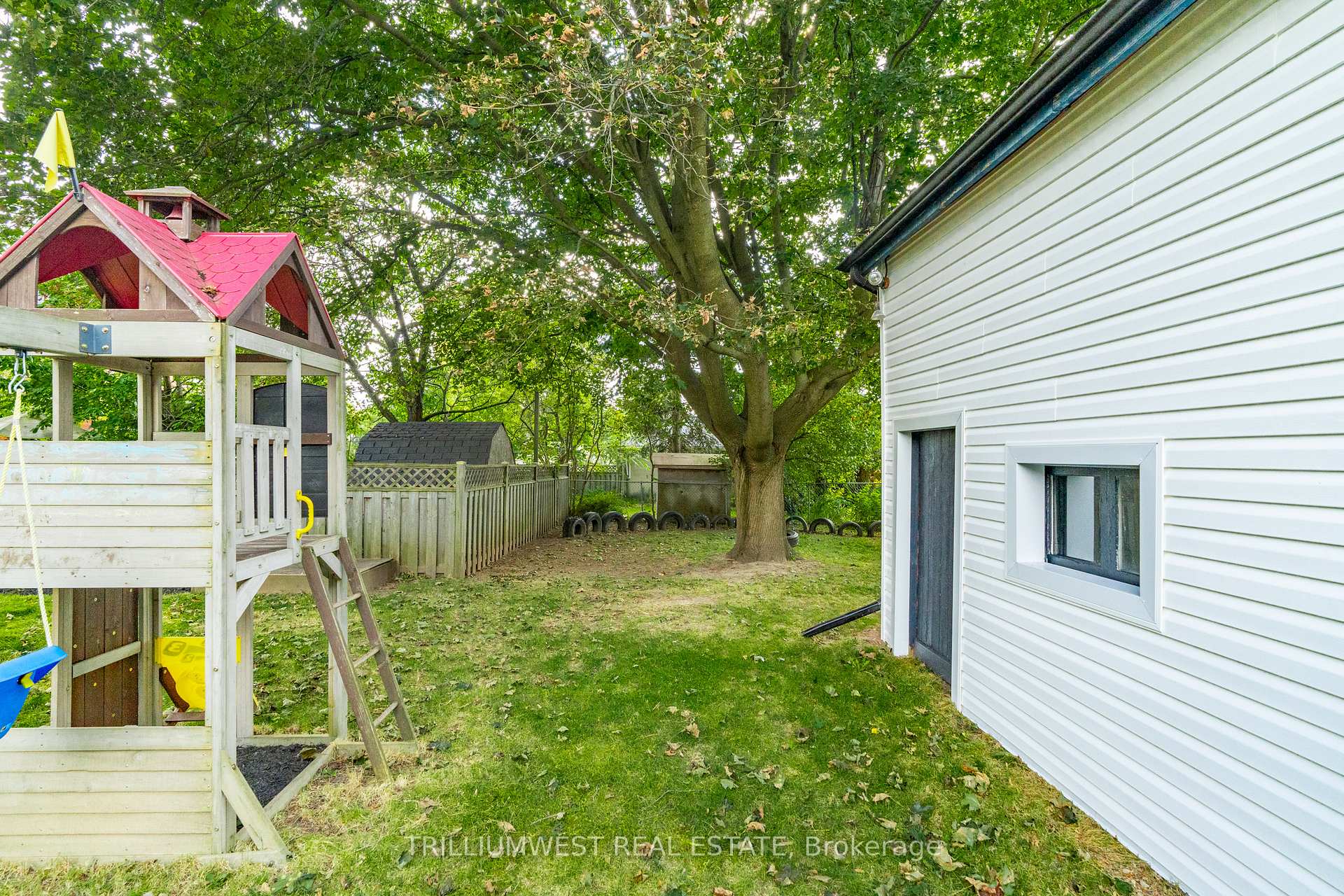 Photo 35 of 33 Merion Street, Guelph, Junction/Onward Willow — HOMEH