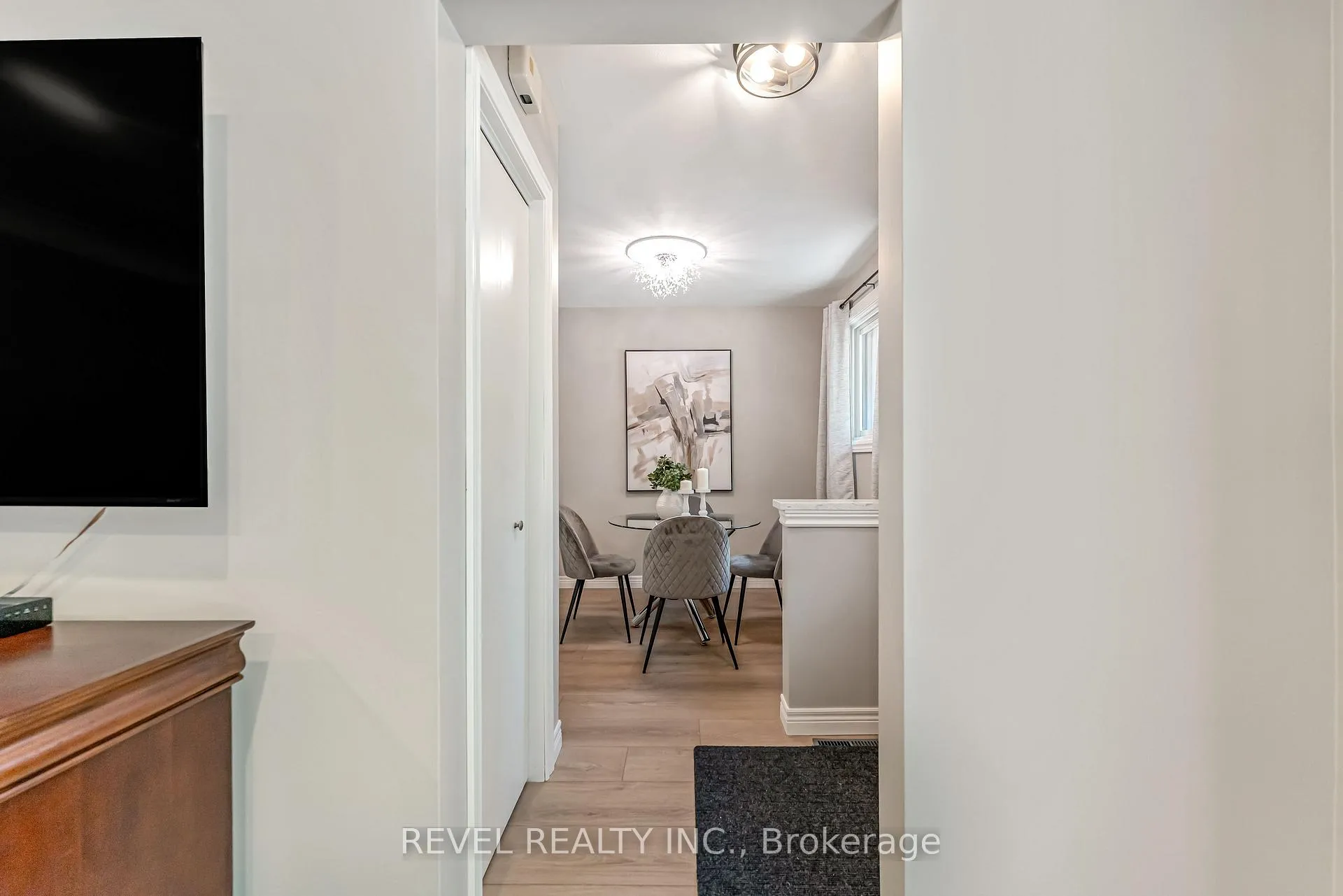 Photo 13 of 323 Hixon Road, Hamilton, Red Hill — HOMEH