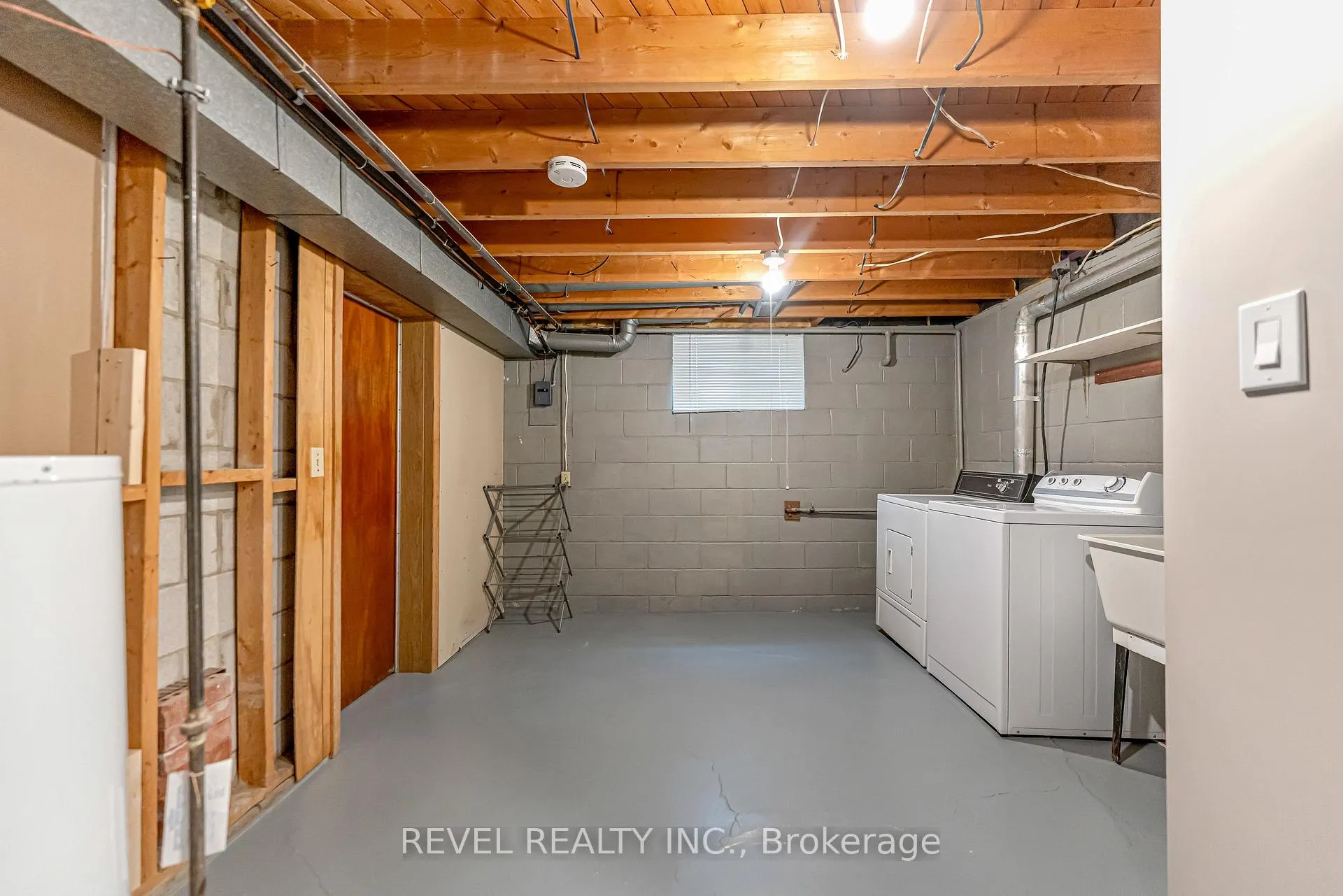 Photo 29 of 323 Hixon Road, Hamilton, Red Hill — HOMEH