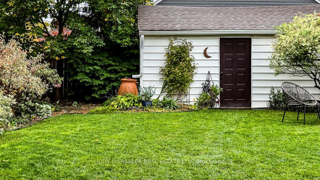 Photo 6 of 30 Montrose Avenue, Hamilton, Rosedale — HOMEH