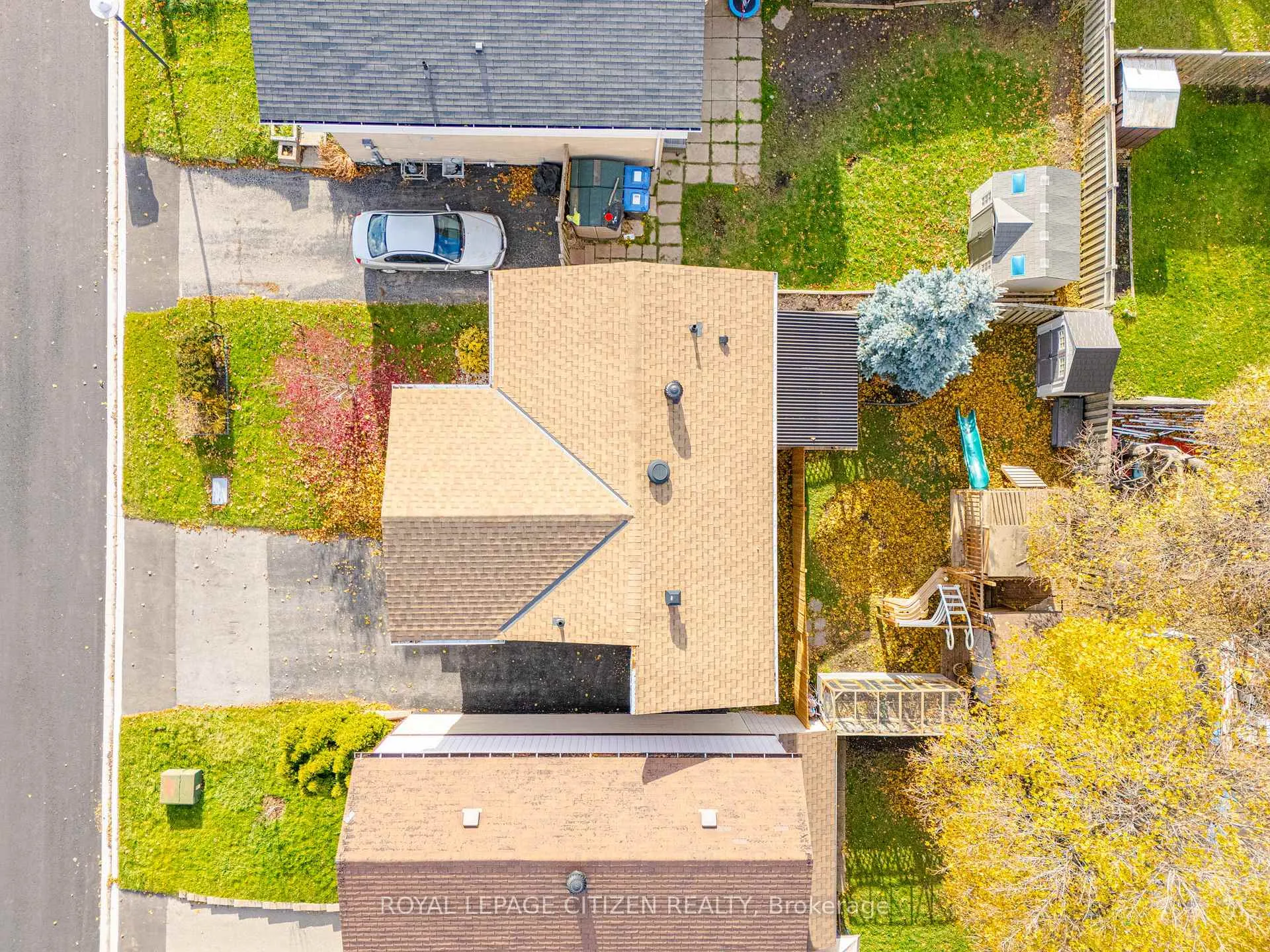 Photo 2 of 4 Hedley Court, Brampton, Central Park — HOMEH