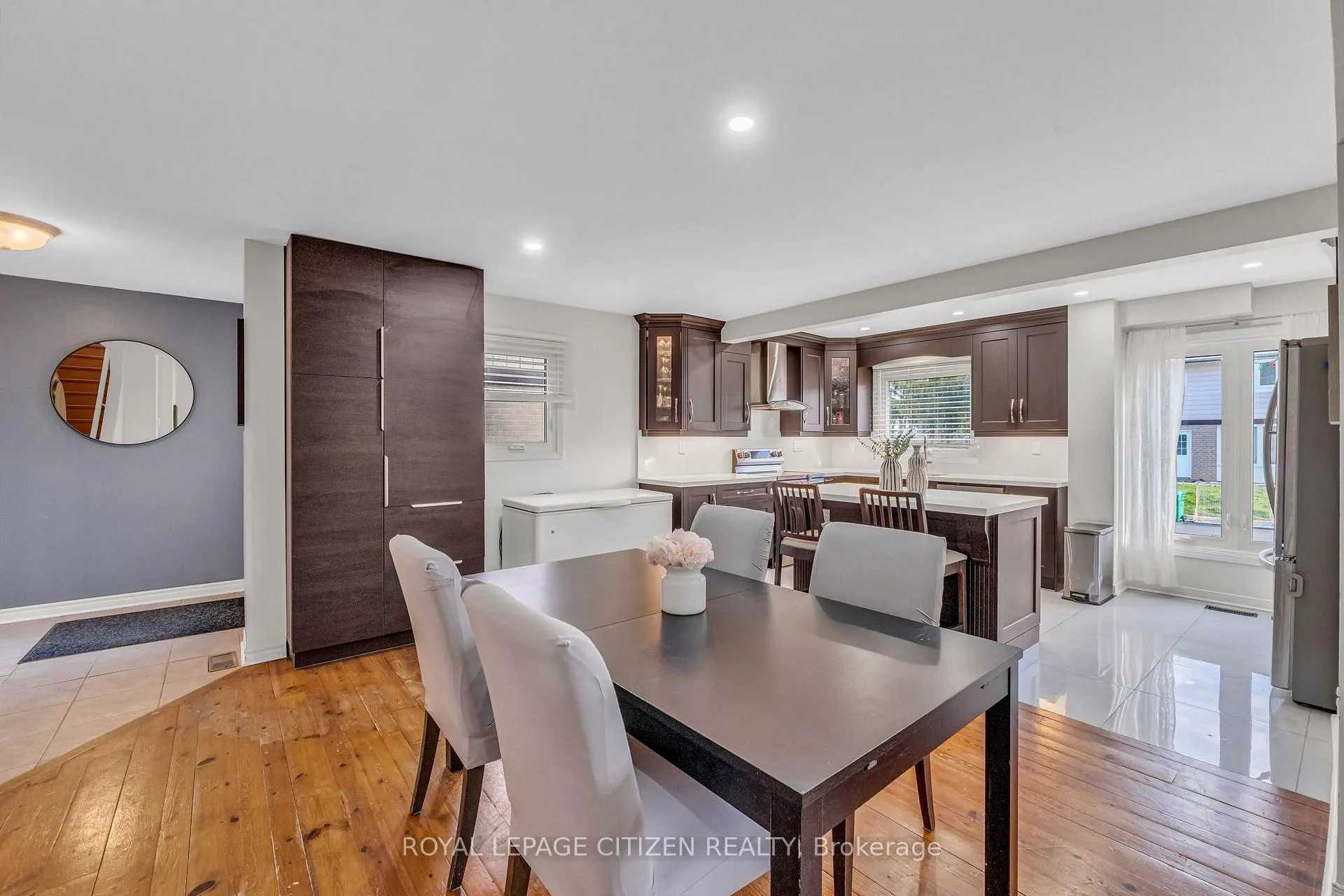 Photo 5 of 4 Hedley Court, Brampton, Central Park — HOMEH