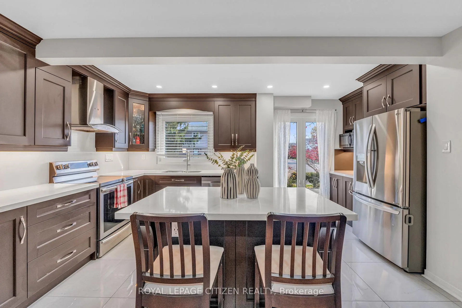 Photo 6 of 4 Hedley Court, Brampton, Central Park — HOMEH