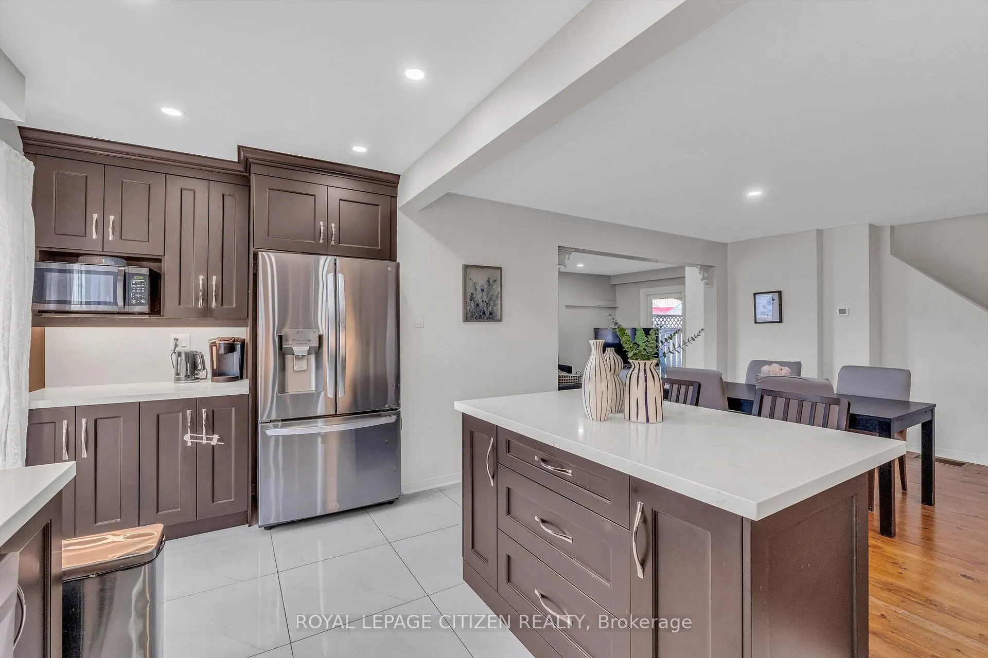 Photo 8 of 4 Hedley Court, Brampton, Central Park — HOMEH