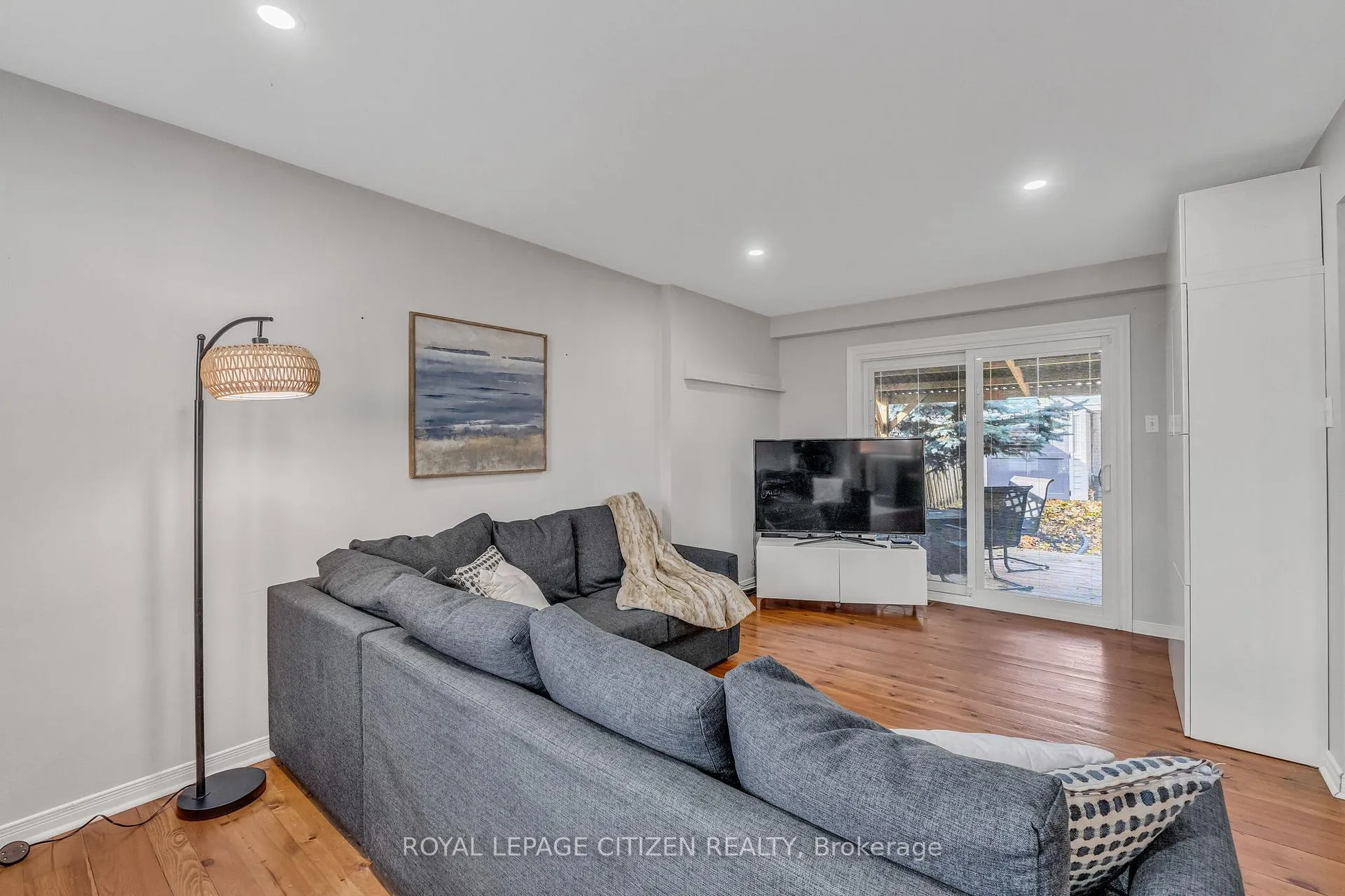 Photo 12 of 4 Hedley Court, Brampton, Central Park — HOMEH