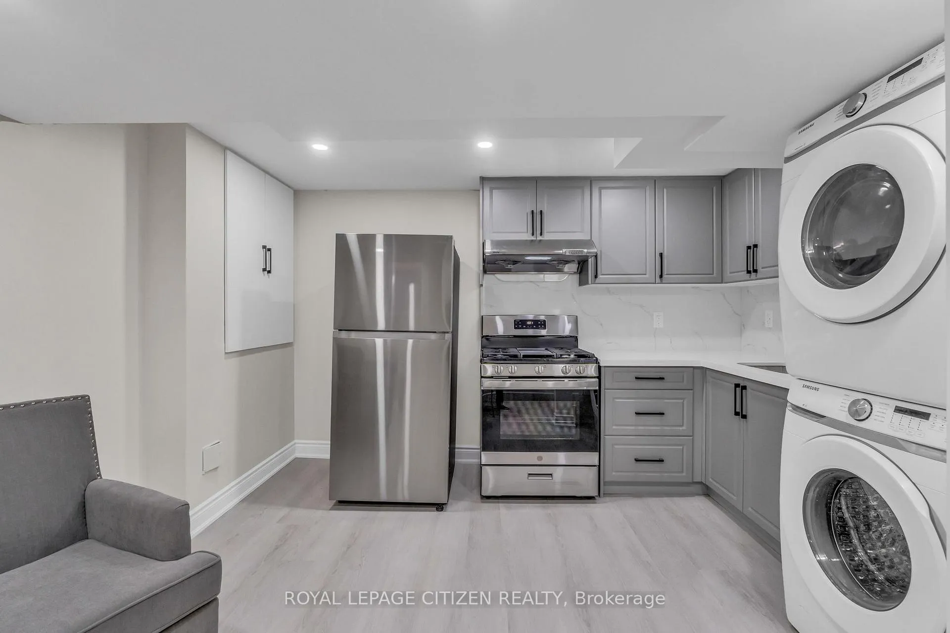 Photo 22 of 4 Hedley Court, Brampton, Central Park — HOMEH