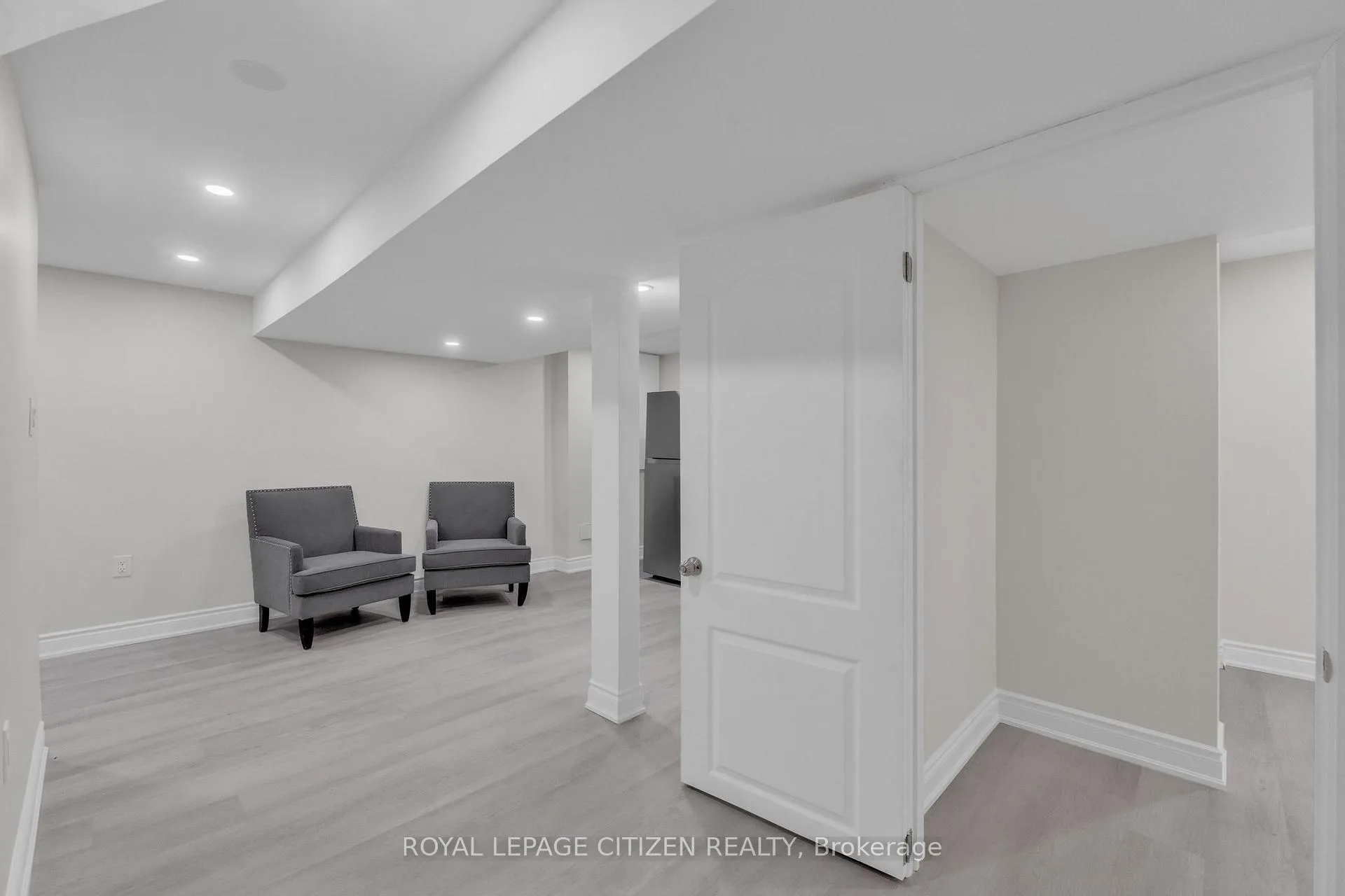 Photo 23 of 4 Hedley Court, Brampton, Central Park — HOMEH