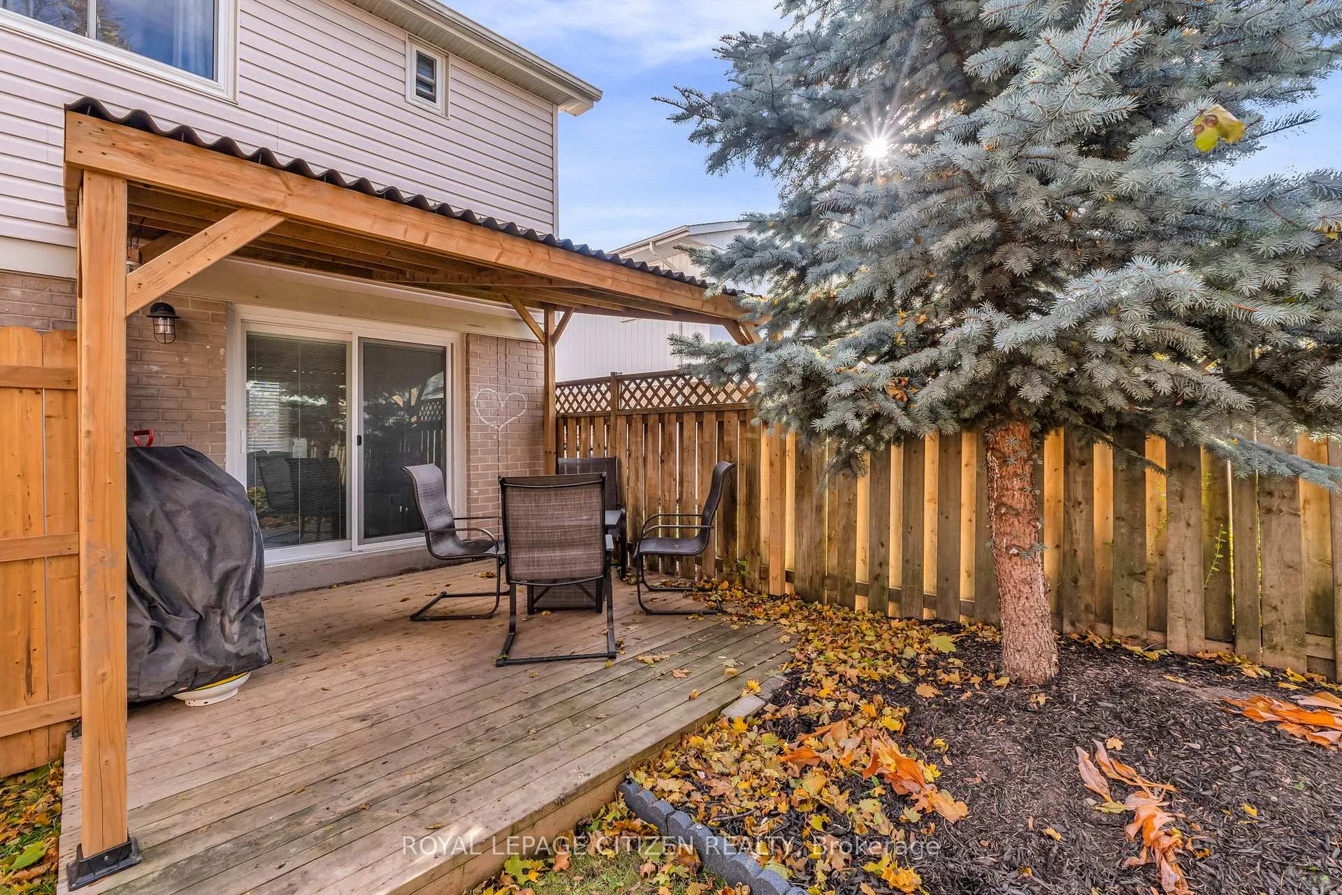 Photo 27 of 4 Hedley Court, Brampton, Central Park — HOMEH