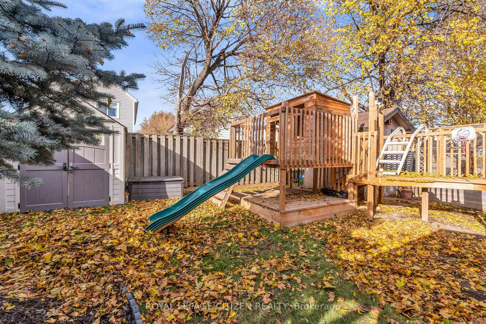 Photo 29 of 4 Hedley Court, Brampton, Central Park — HOMEH