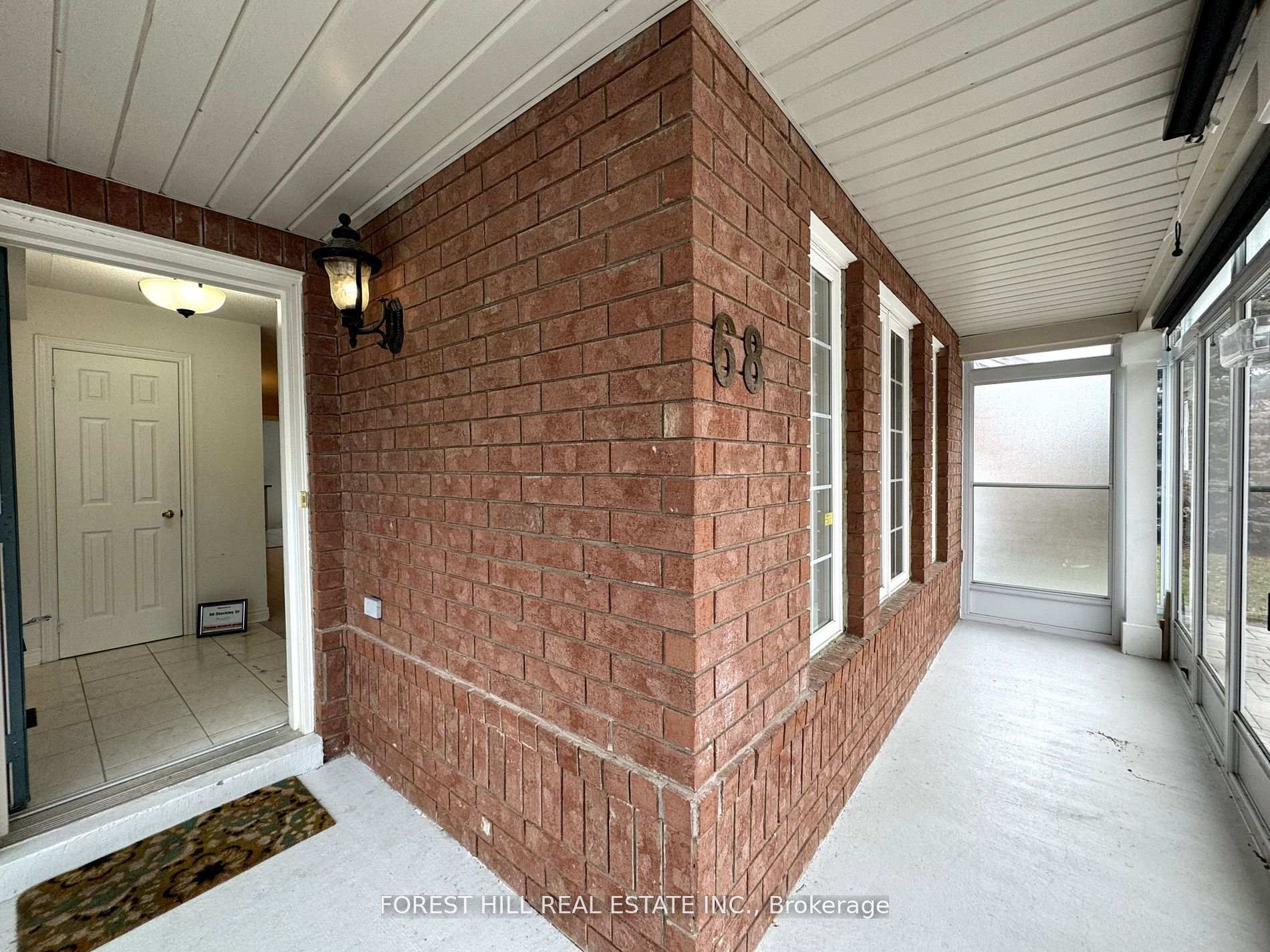 Photo 2 of 68 Steckley Street, Aurora, Bayview Wellington — HOMEH