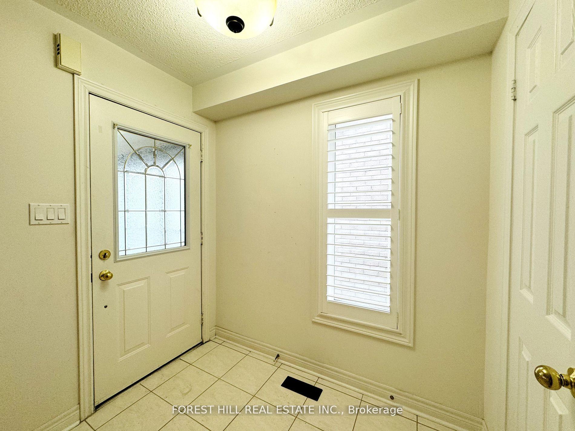 Photo 19 of 68 Steckley Street, Aurora, Bayview Wellington — HOMEH
