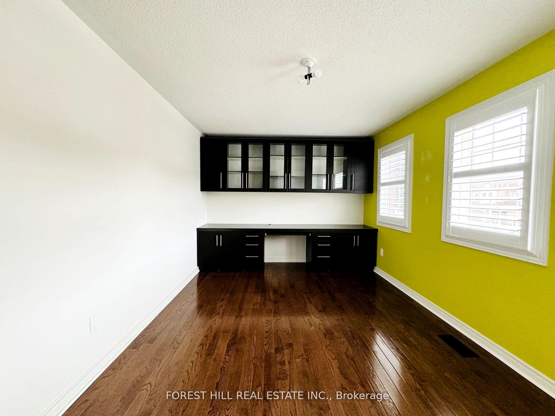 Photo 27 of 68 Steckley Street, Aurora, Bayview Wellington — HOMEH
