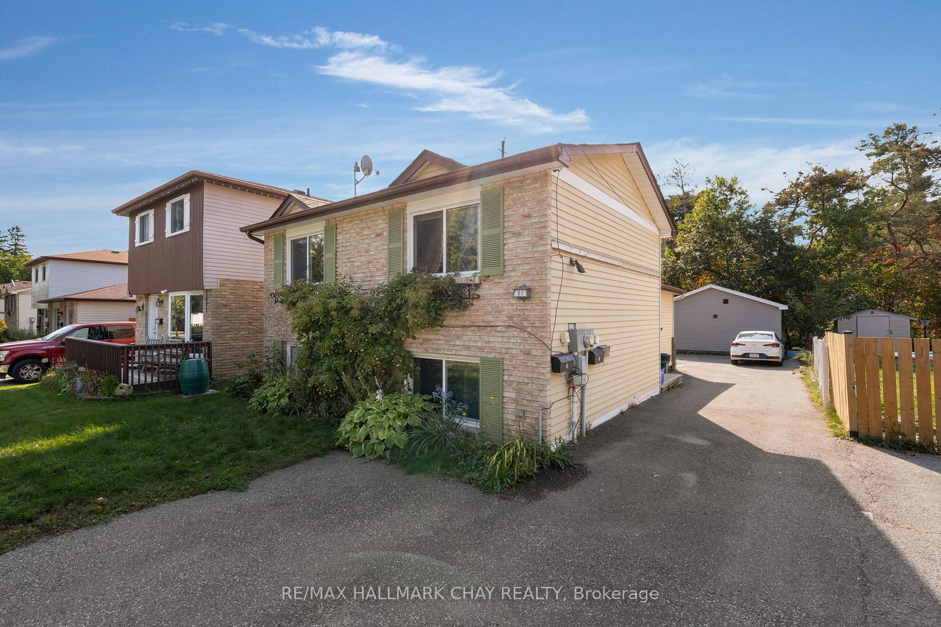 Photo 2 of 61 Janice Drive, Barrie, Sunnidale — HOMEH