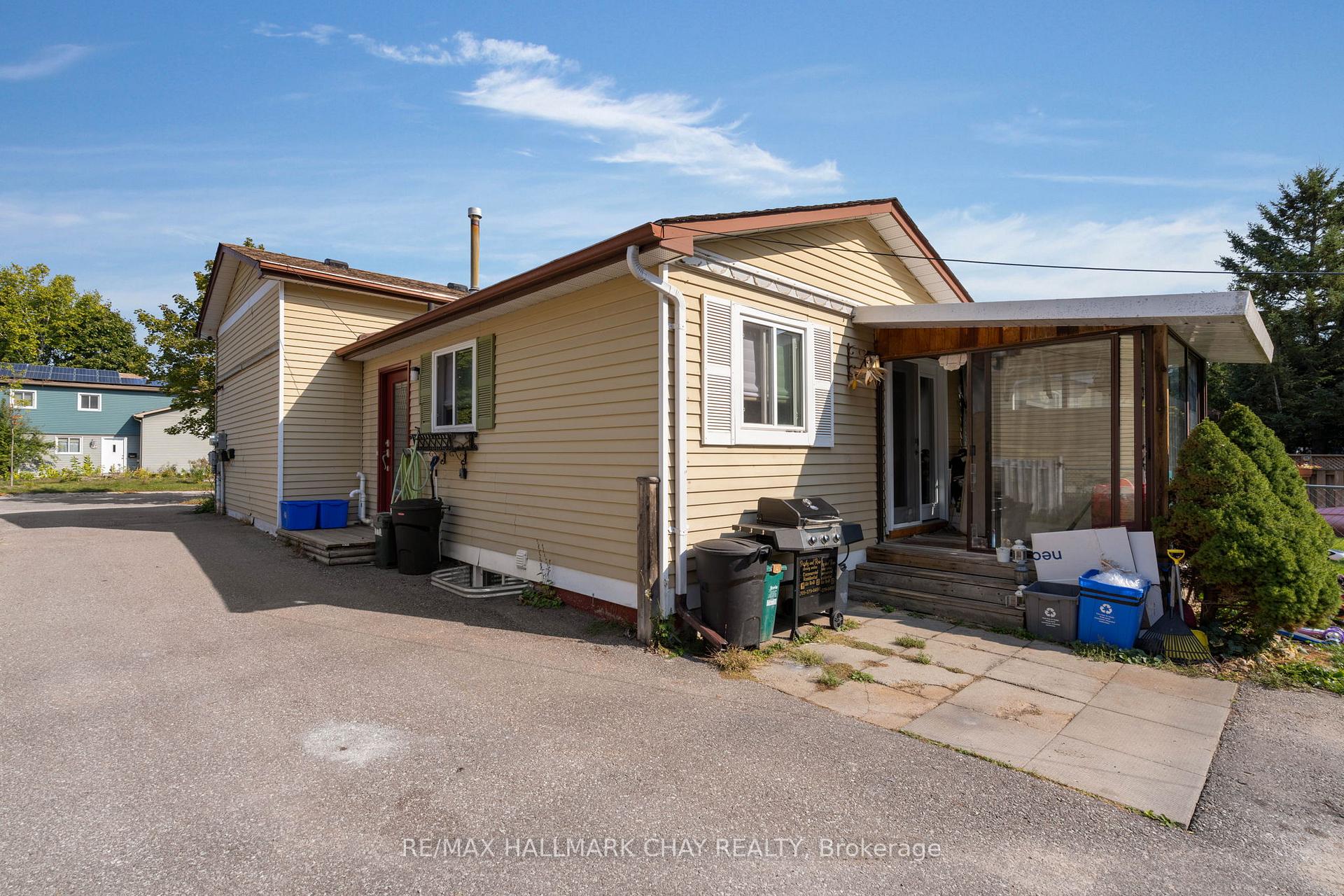 Photo 4 of 61 Janice Drive, Barrie, Sunnidale — HOMEH