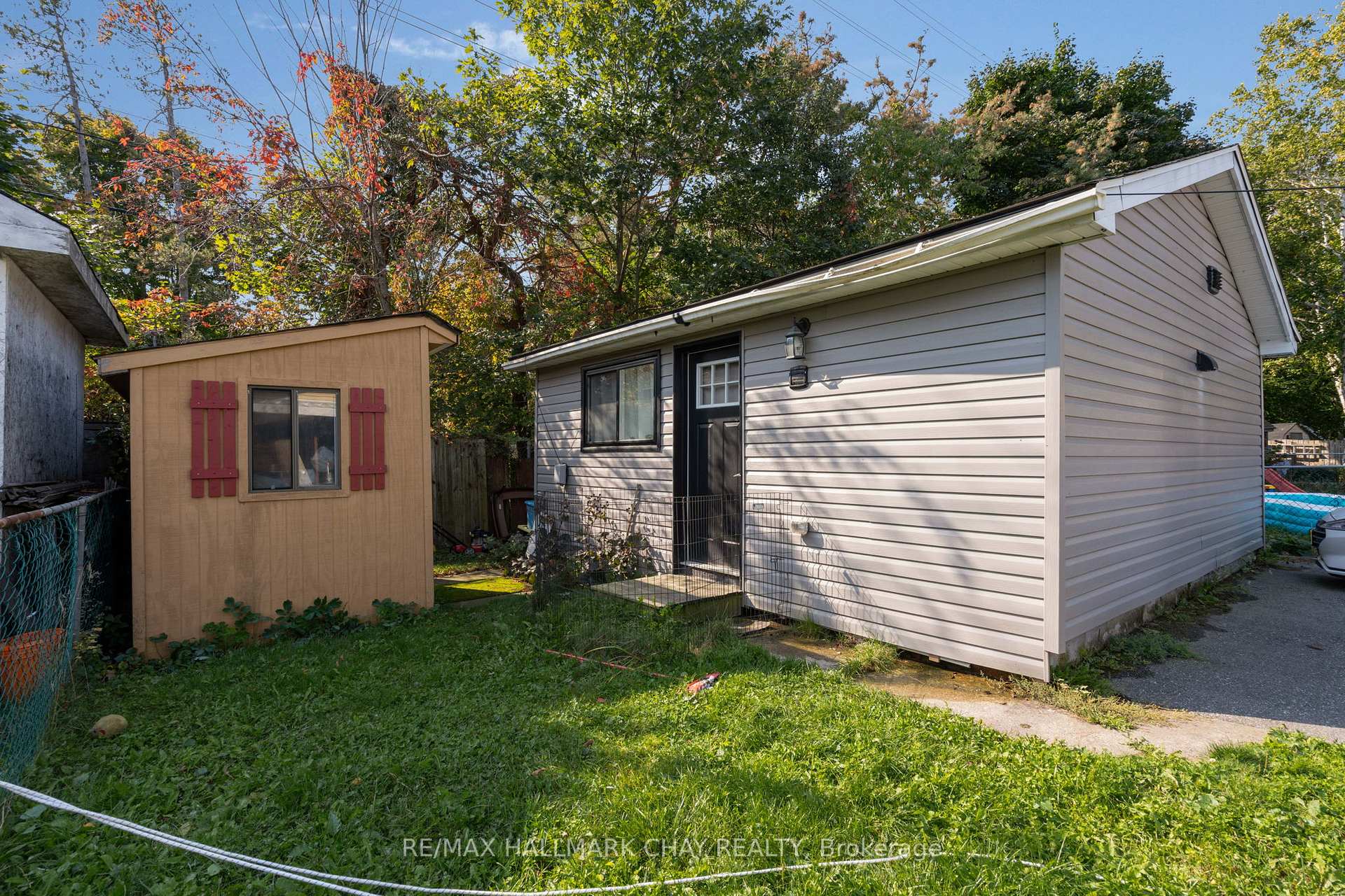 Photo 5 of 61 Janice Drive, Barrie, Sunnidale — HOMEH