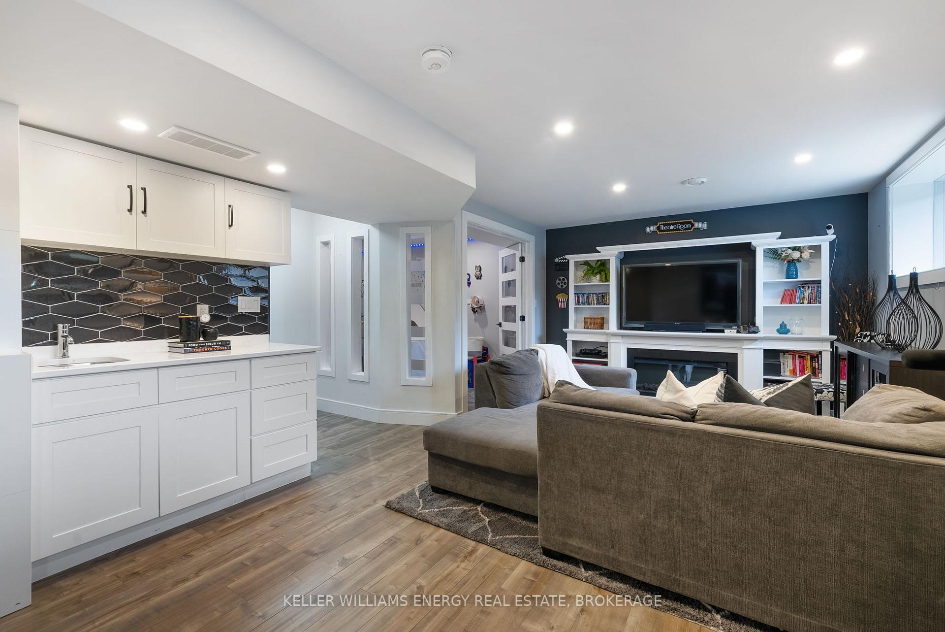 Photo 22 of 53 Mercedes Drive, Belleville, Belleville Ward — HOMEH
