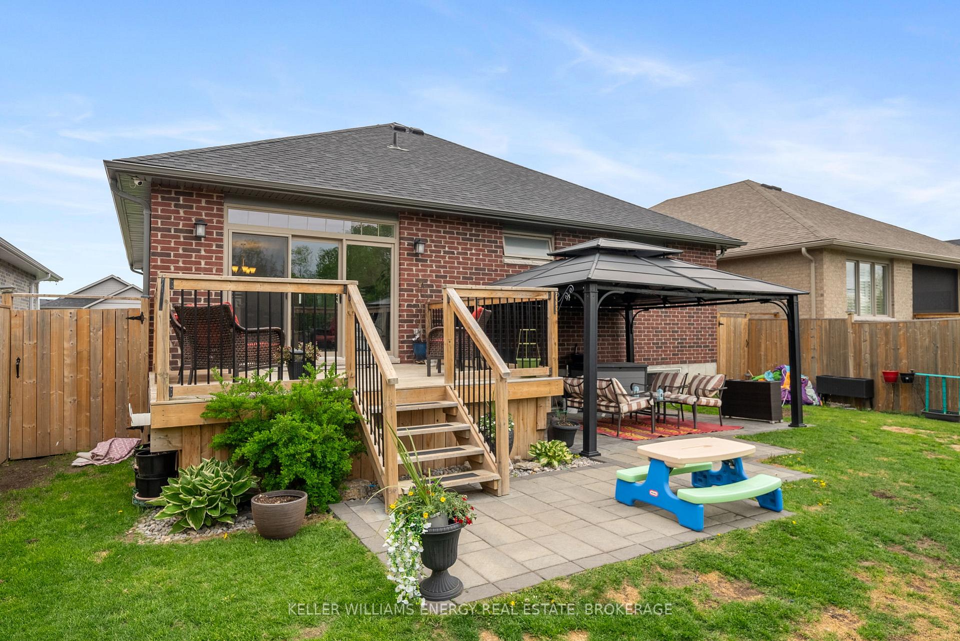 Photo 32 of 53 Mercedes Drive, Belleville, Belleville Ward — HOMEH