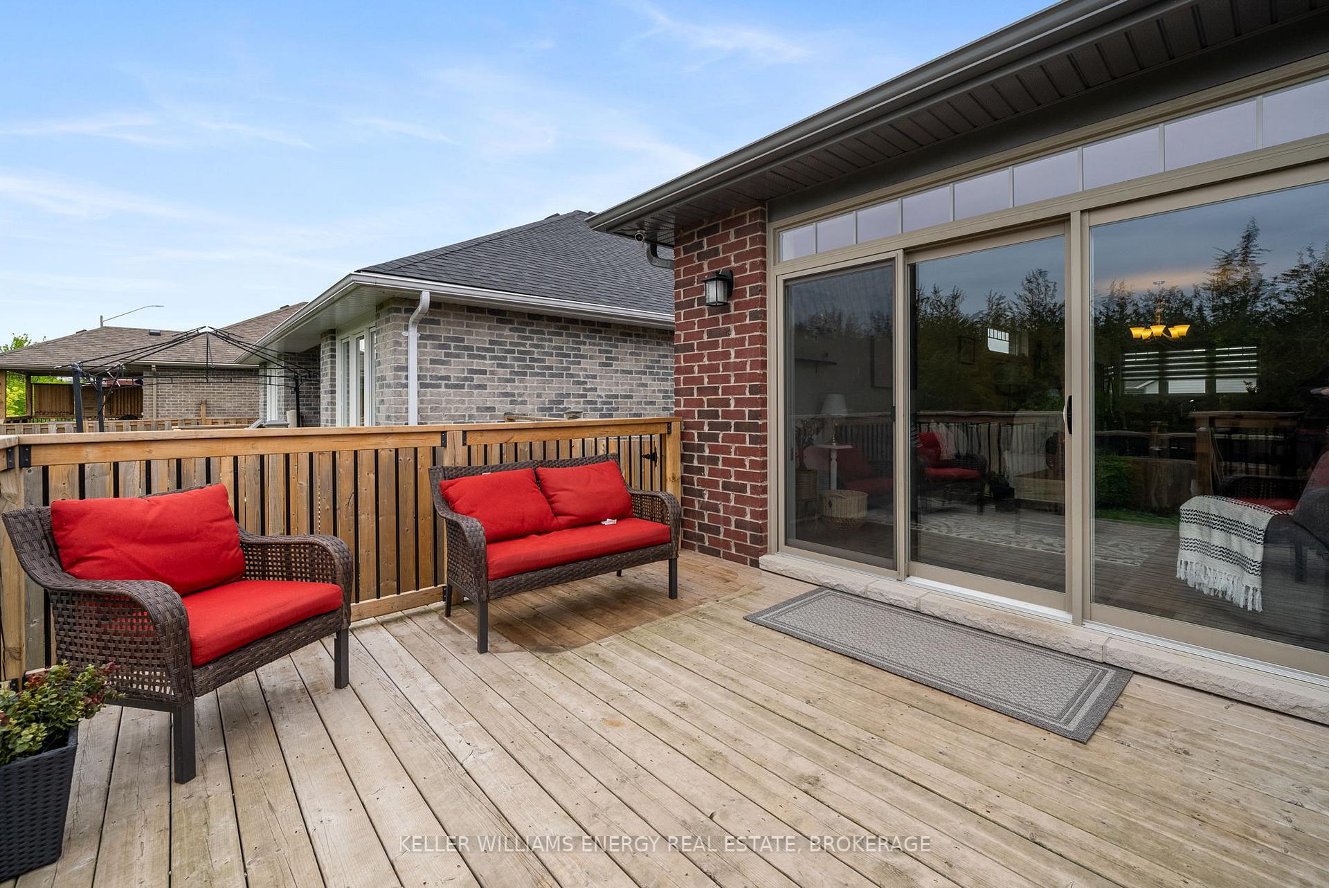 Photo 35 of 53 Mercedes Drive, Belleville, Belleville Ward — HOMEH