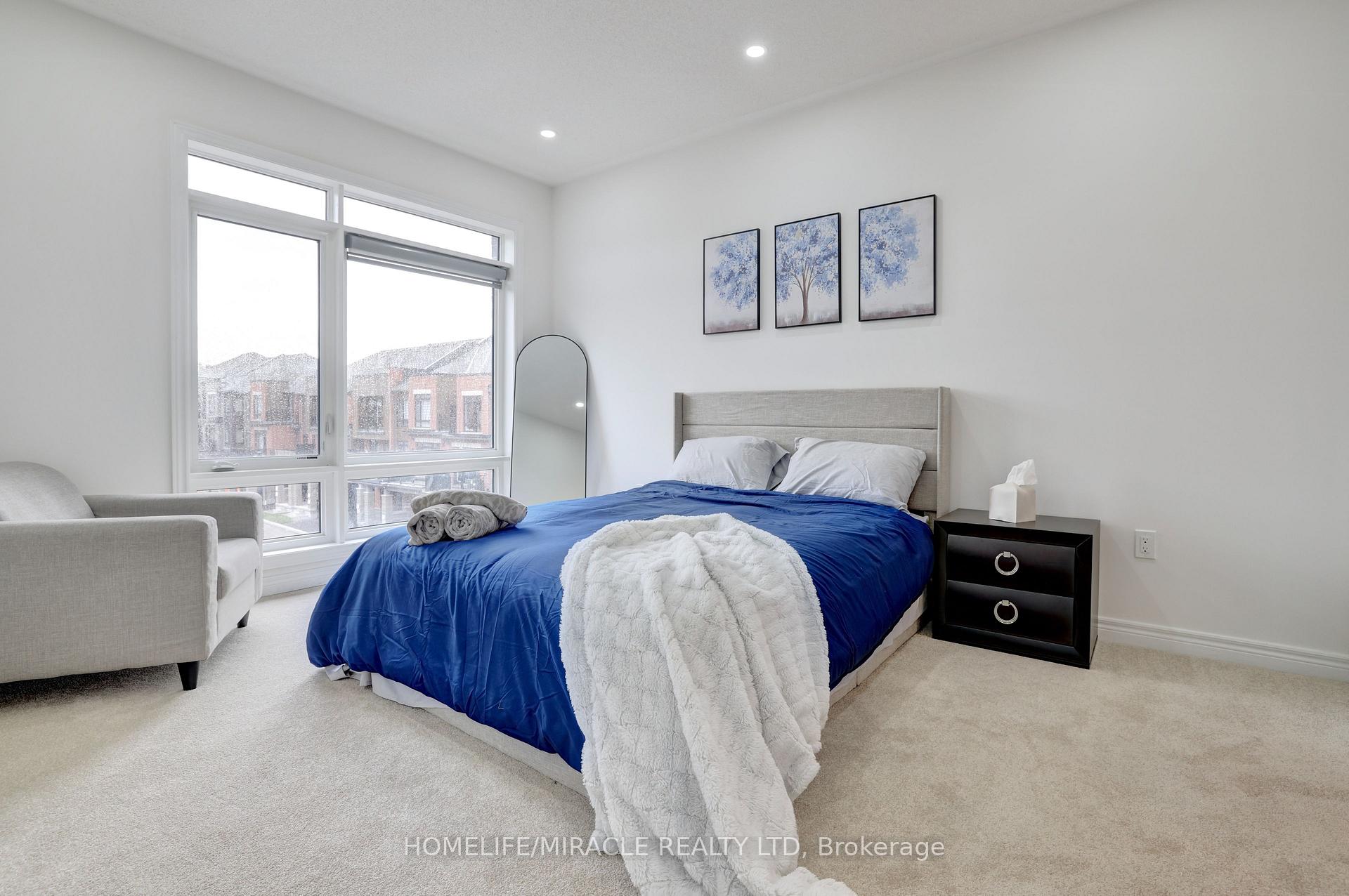 Photo 2 of 424 SaIem Road, Ajax, Central — HOMEH
