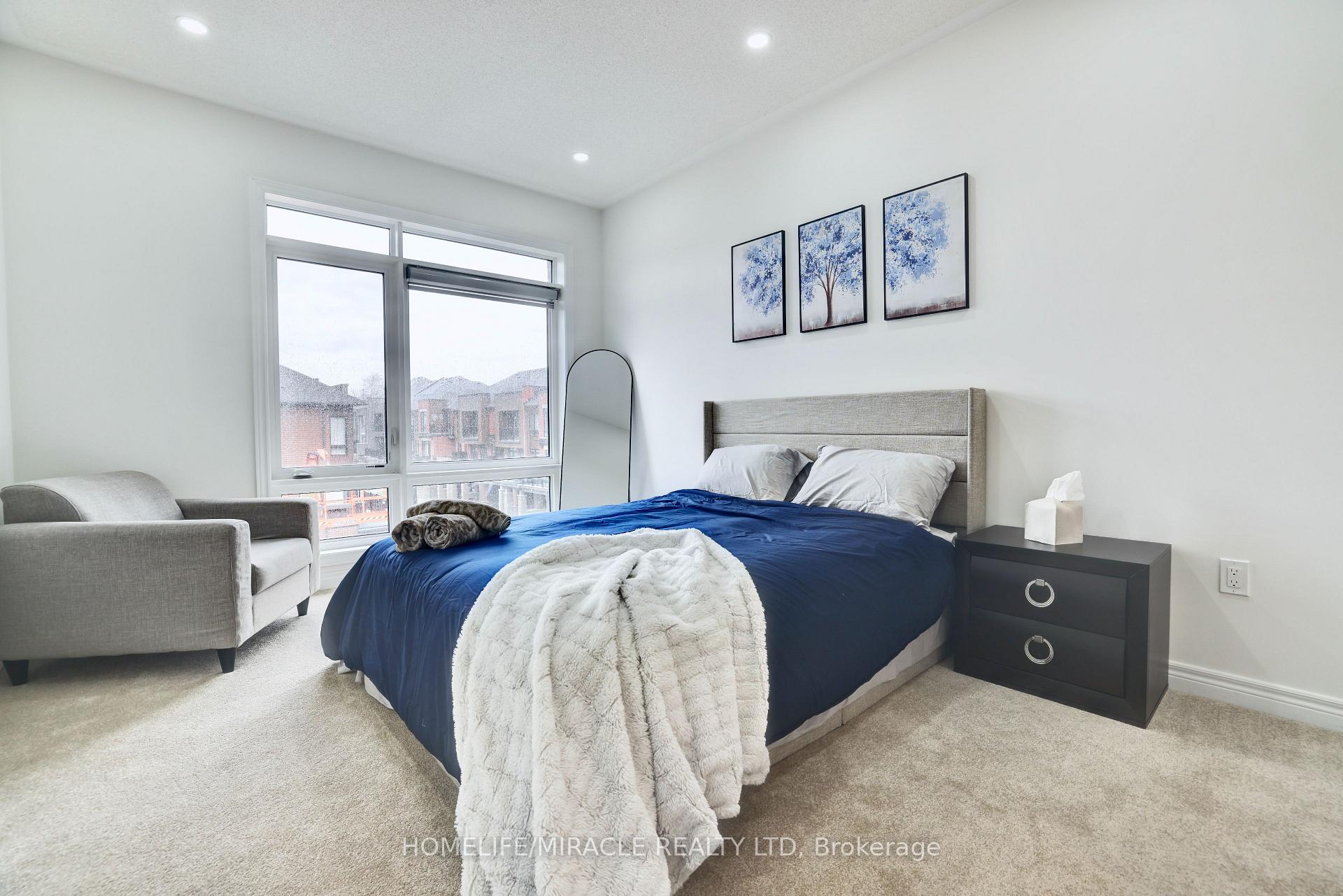 Photo 5 of 424 SaIem Road, Ajax, Central — HOMEH