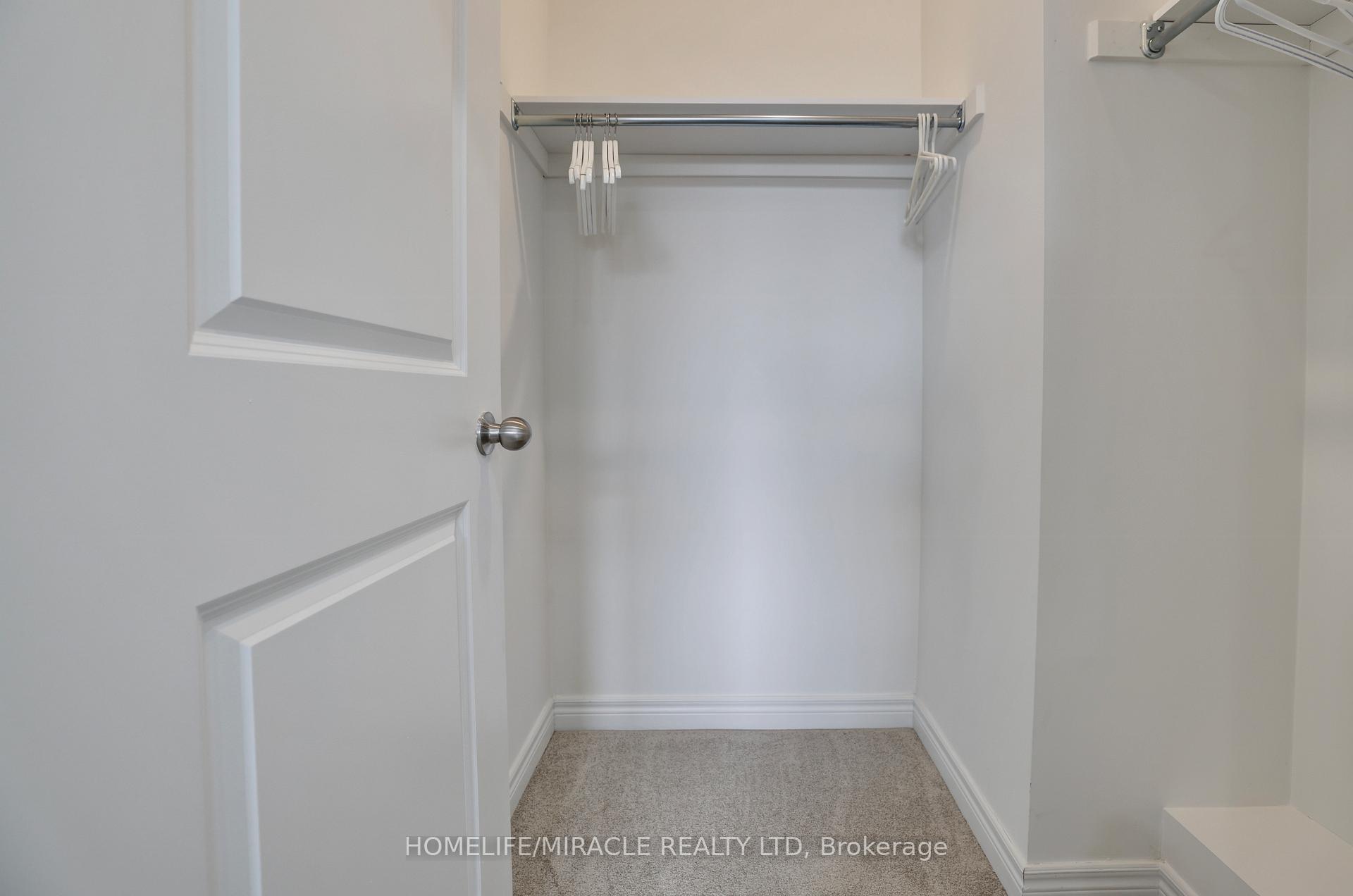 Photo 7 of 424 SaIem Road, Ajax, Central — HOMEH