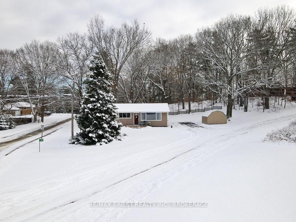 Photo 2 of 4226 Pine Ridge Road, Frontenac, Frontenac South — HOMEH