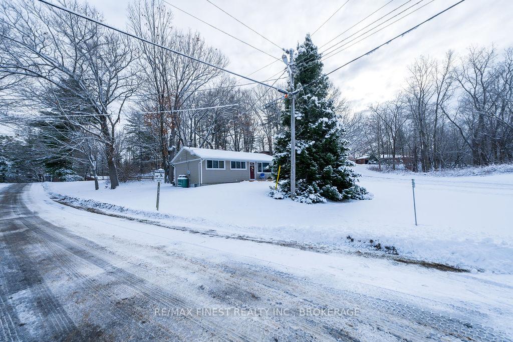 Photo 3 of 4226 Pine Ridge Road, Frontenac, Frontenac South — HOMEH