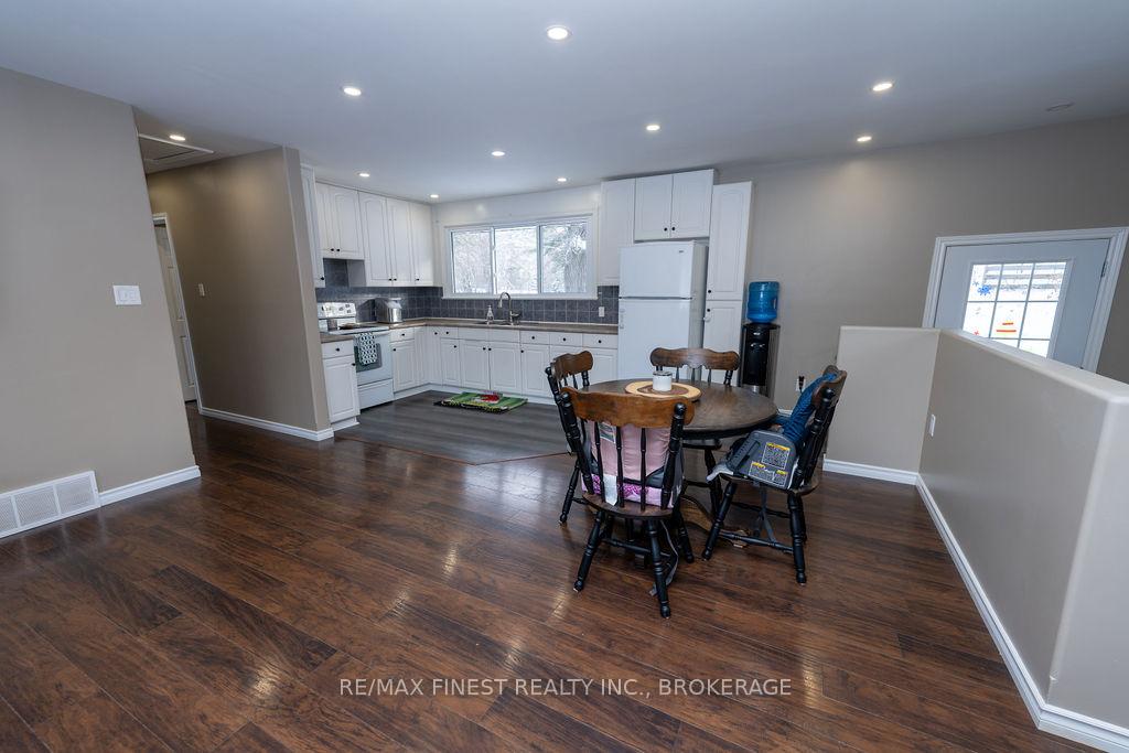 Photo 9 of 4226 Pine Ridge Road, Frontenac, Frontenac South — HOMEH