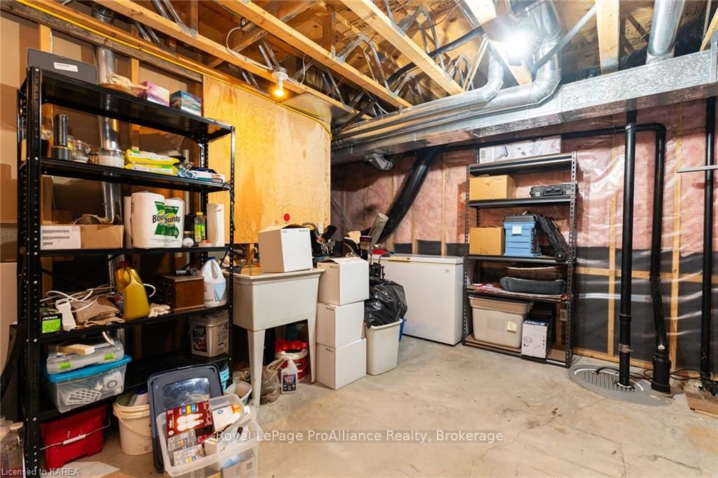 Photo 33 of 1091 Cliffside Drive, Frontenac, Frontenac South — HOMEH