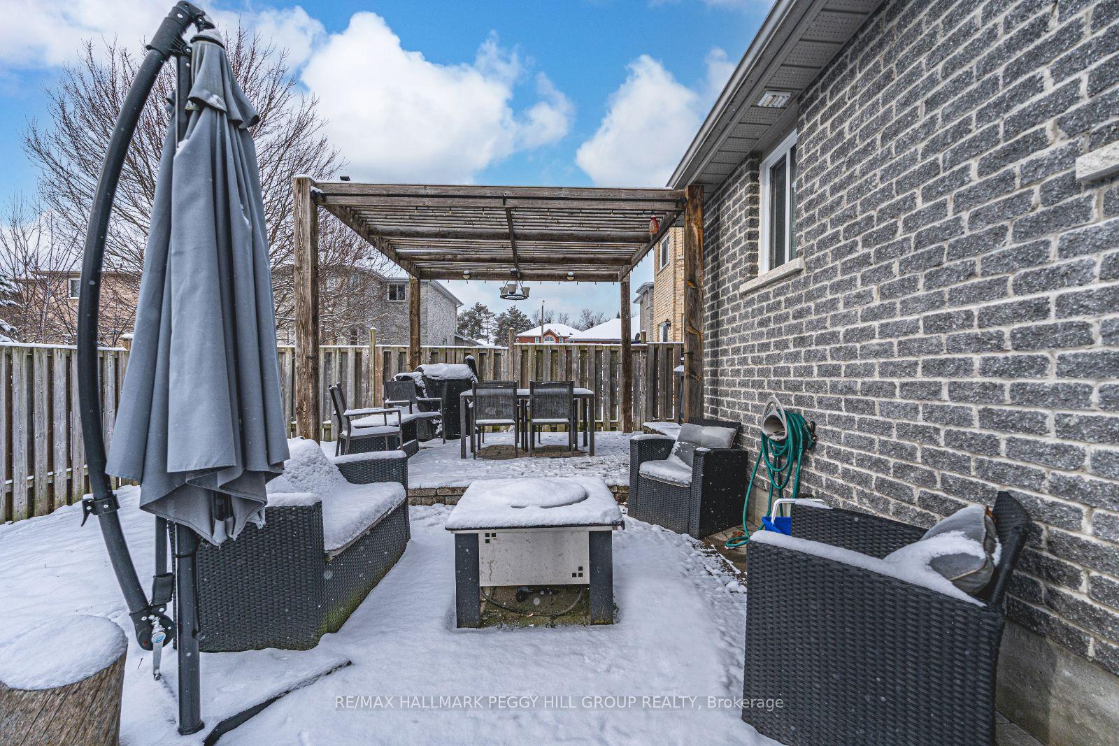 Photo 17 of 109 Ruffet Drive, Barrie, Edgehill Drive — HOMEH