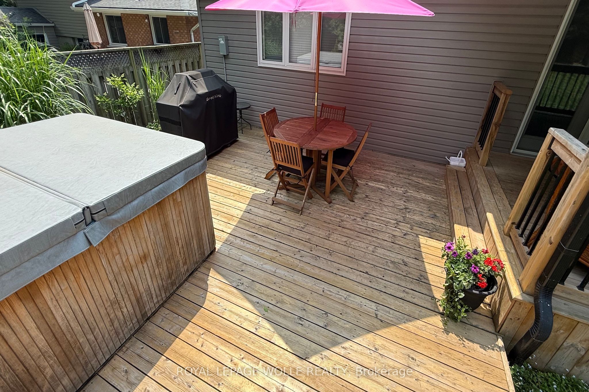 Photo 80 of 65 Schweitzer Street, Kitchener — HOMEH