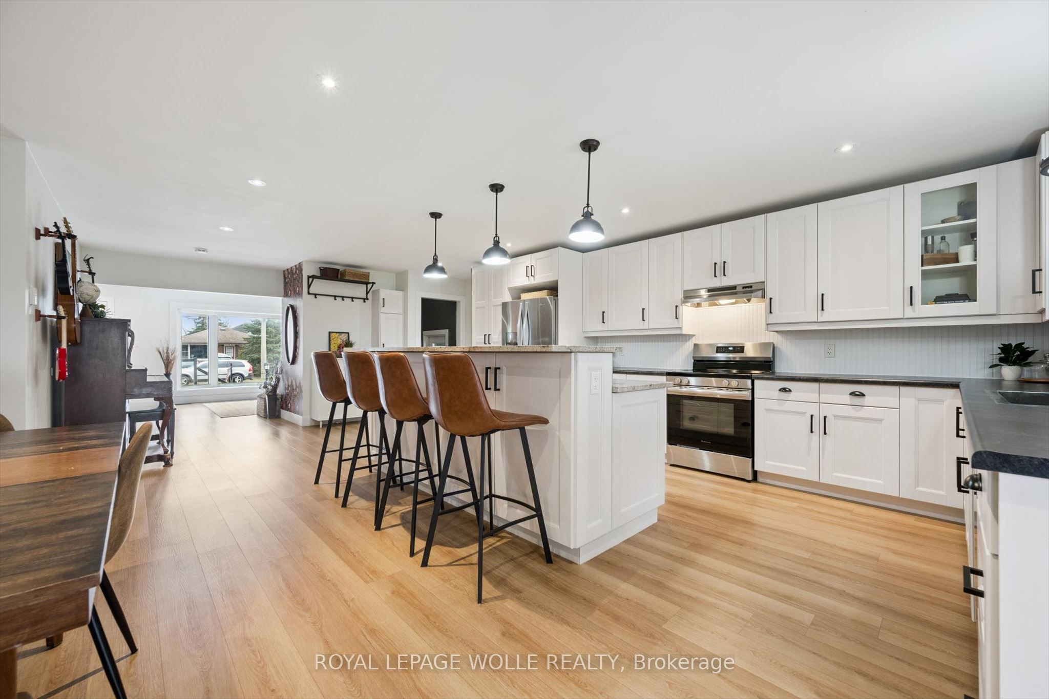 Photo 55 of 65 Schweitzer Street, Kitchener — HOMEH