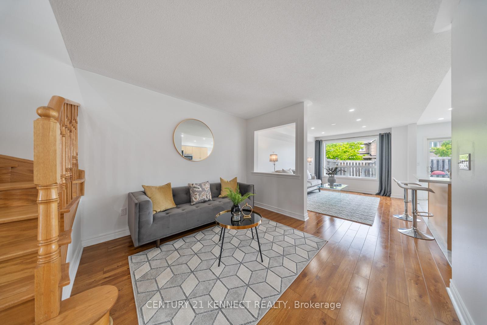 Photo 7 of 56 White Crescent, Barrie, Holly — HOMEH