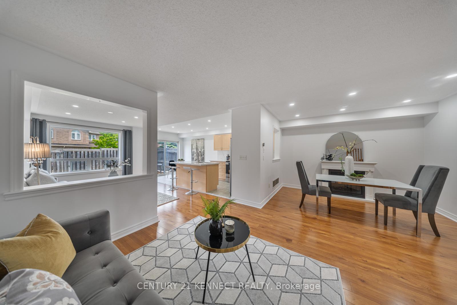Photo 10 of 56 White Crescent, Barrie, Holly — HOMEH