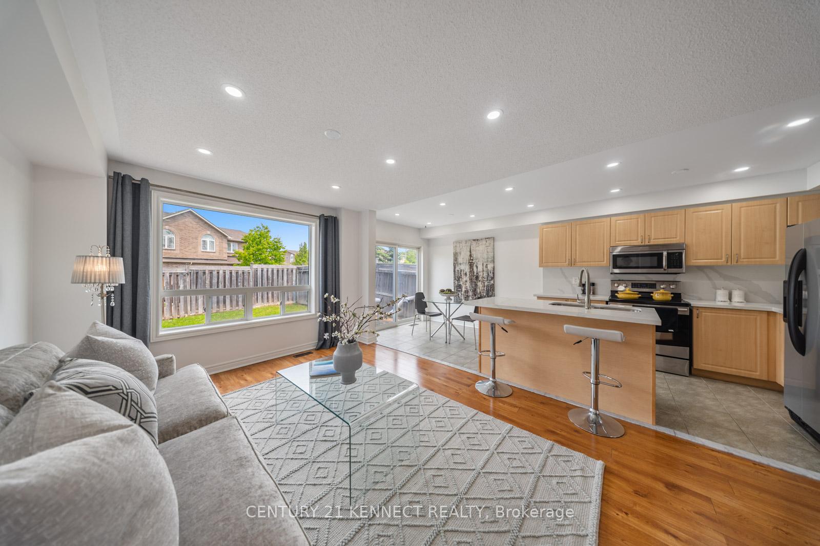 Photo 19 of 56 White Crescent, Barrie, Holly — HOMEH