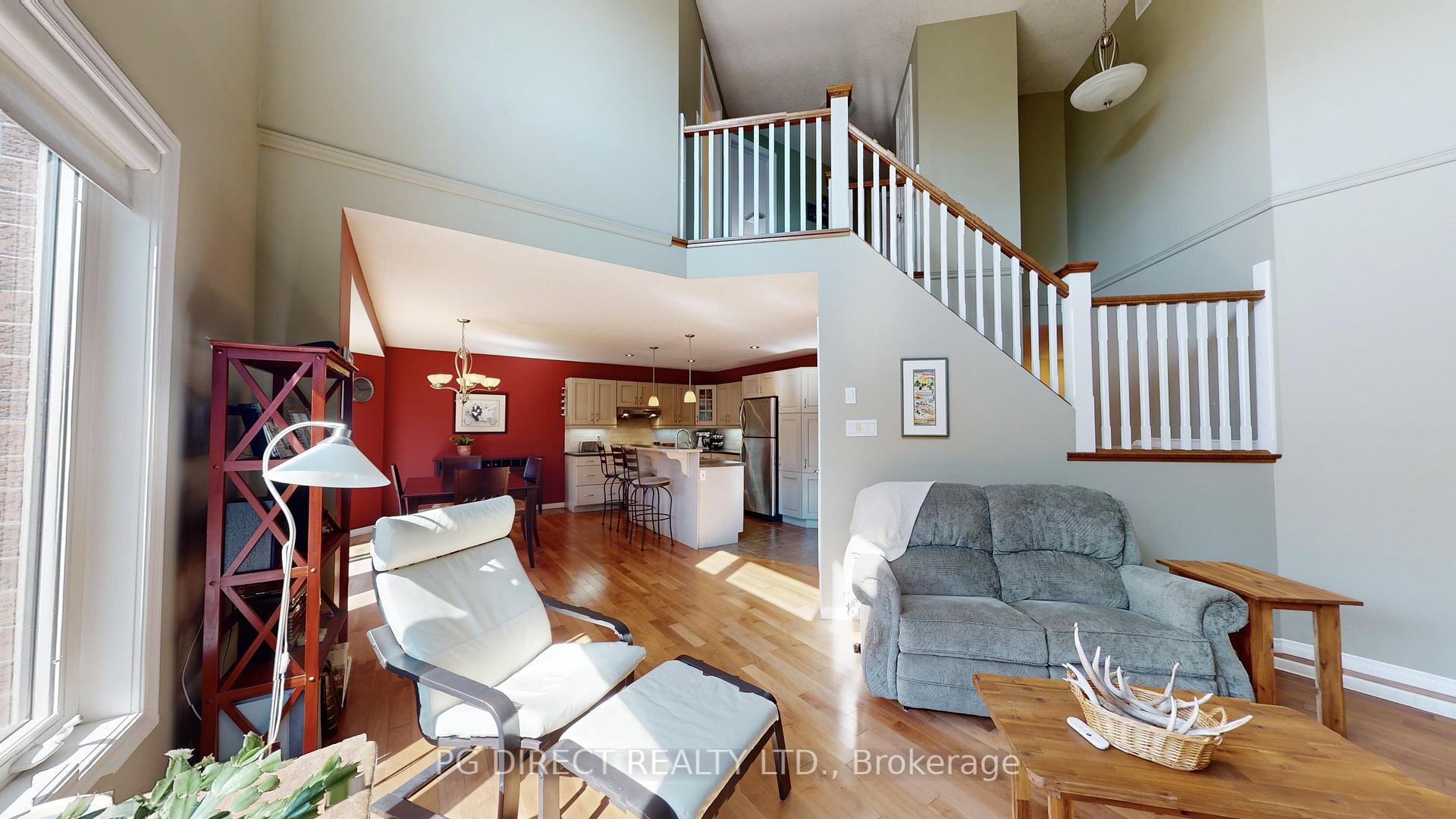 Photo 4 of 33 Brown Street, Guelph, Pineridge/Westminster Woods — HOMEH