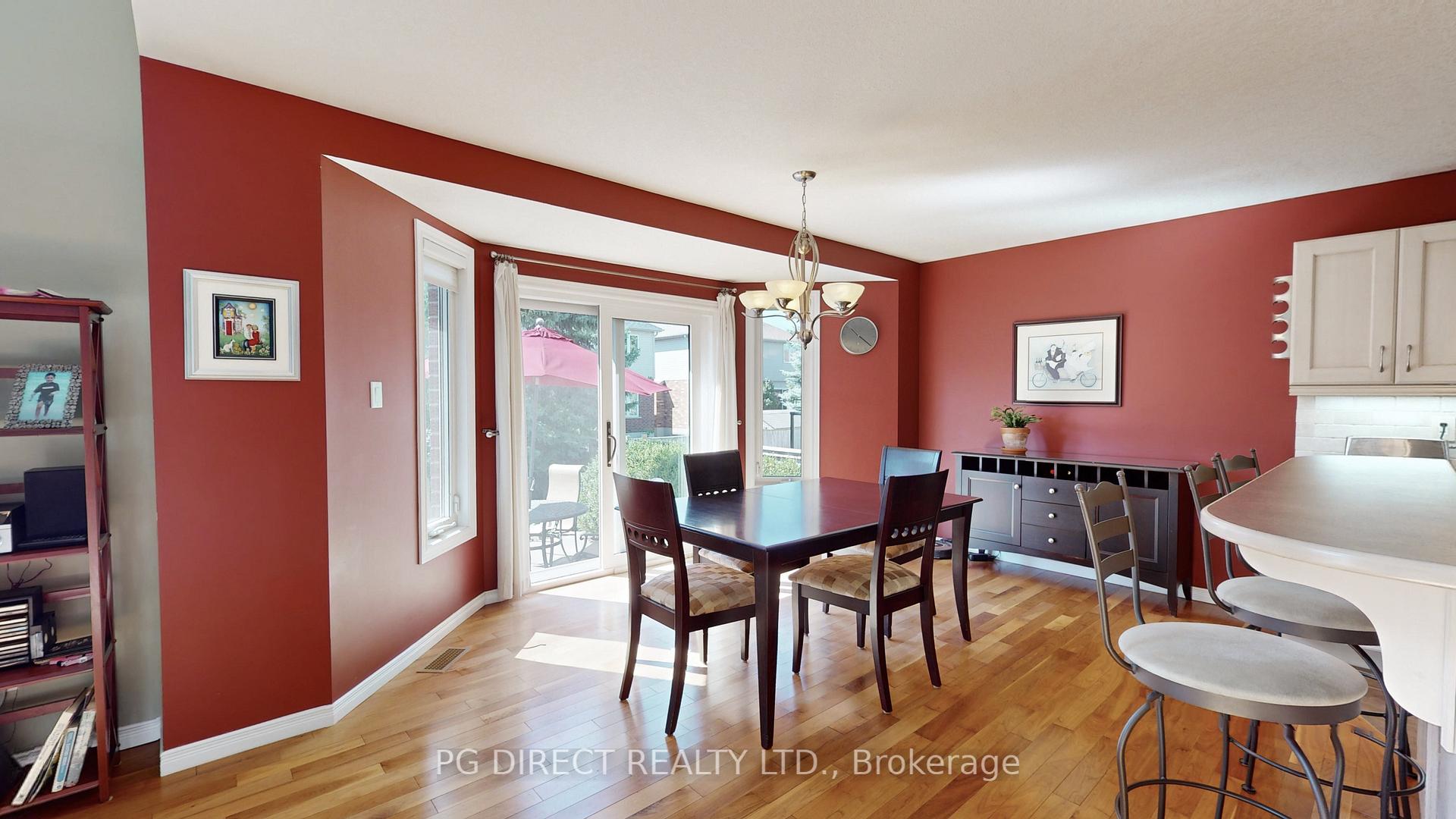 Photo 8 of 33 Brown Street, Guelph, Pineridge/Westminster Woods — HOMEH